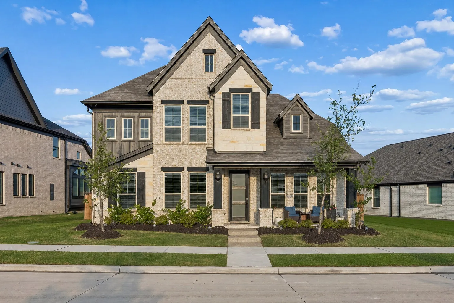 Single Family Residence For Sale in Rockwall County , 511 Grand Oak Drive, Fate, Texas 75189, 4 Bedroom, 3 Bathroom, 2 Garage spaces, 3,586 Sqft, built in 2024, Preowned, mls#21242700, Real Estate Agent in Fate, Homes For Sale in Rockwall county, Homes For Sale in Fate, Realtor in Fate Texas, Real Estate Brokerage Independent Realty Texas, Luminita Cordes Realtor