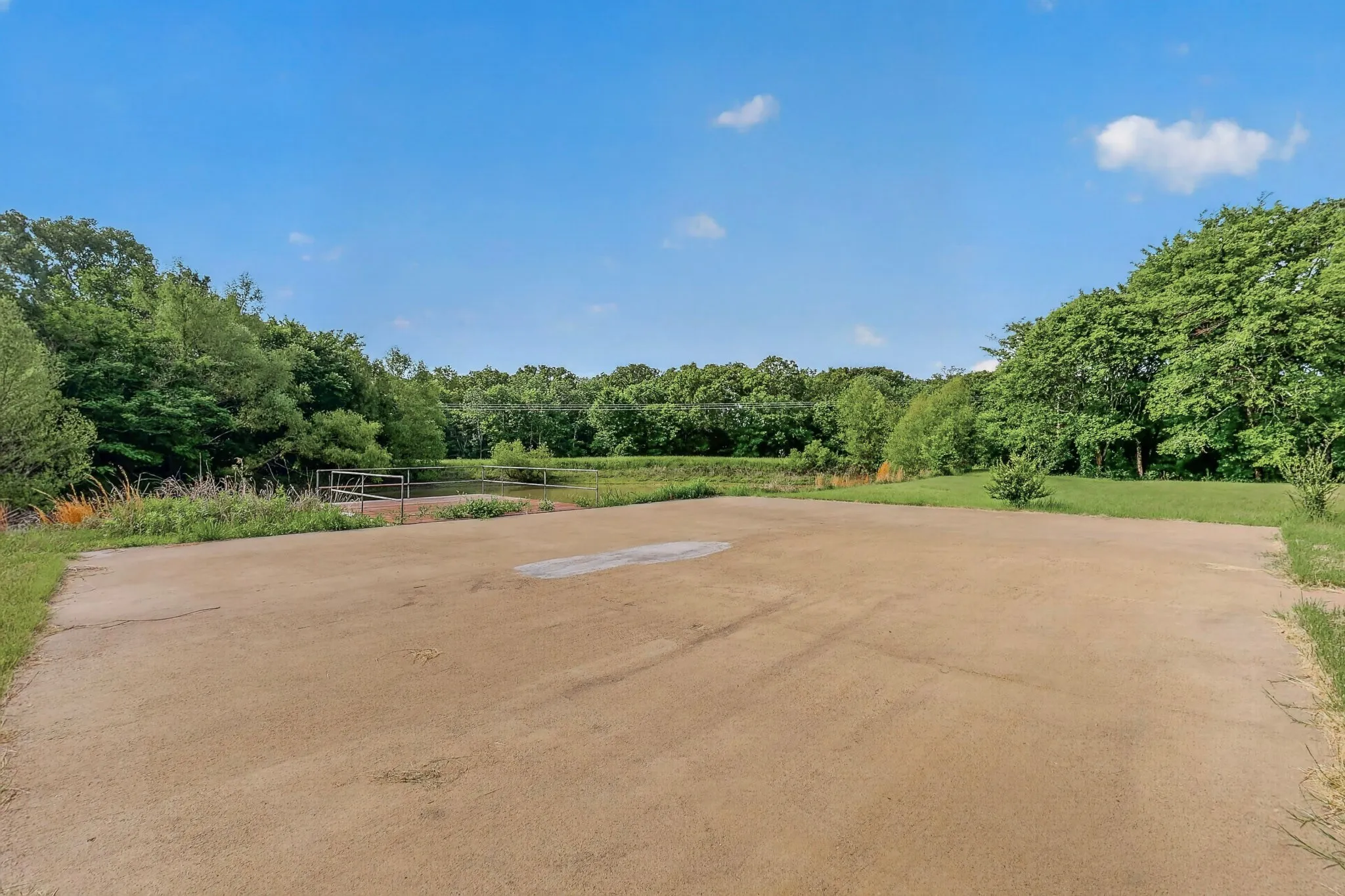 Farm For Sale in Van Zandt County , 400 Van Zant County Road 113, Grand Saline, Texas 75140, 1 Bedroom, 2 Bathrooms, Garage spaces, 5,000 Sqft, built in 2005, Price $750,000, mls#21243735, Real Estate Agent in Grand Saline, Homes For Sale in Van Zandt county, Homes For Sale in Grand Saline, Realtor in Grand Saline Texas, Real Estate Brokerage Independent Realty Texas, Luminita Cordes Realtor