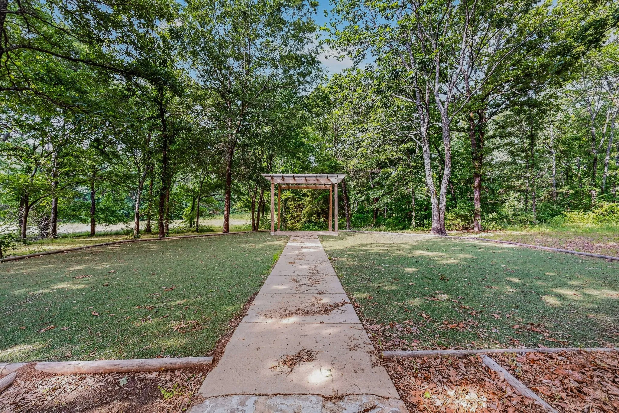 Farm For Sale in Van Zandt County , 400 Van Zant County Road 113, Grand Saline, Texas 75140, 1 Bedroom, 2 Bathrooms, Garage spaces, 5,000 Sqft, built in 2005, Price $750,000, mls#21243735, Real Estate Agent in Grand Saline, Homes For Sale in Van Zandt county, Homes For Sale in Grand Saline, Realtor in Grand Saline Texas, Real Estate Brokerage Independent Realty Texas, Luminita Cordes Realtor