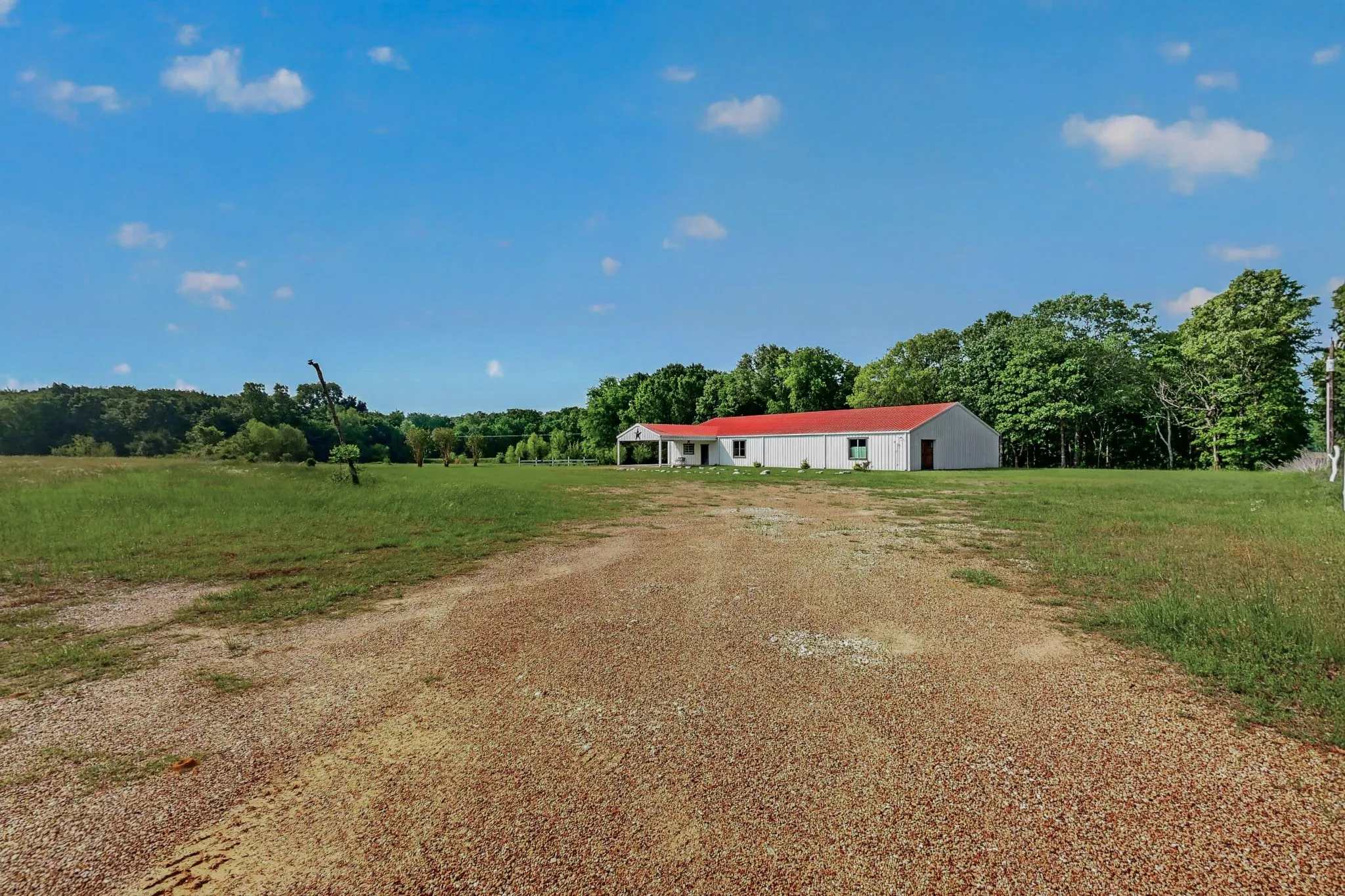 Farm For Sale in Van Zandt County , 400 Van Zant County Road 113, Grand Saline, Texas 75140, 1 Bedroom, 2 Bathrooms, Garage spaces, 5,000 Sqft, built in 2005, Price $750,000, mls#21243735, Real Estate Agent in Grand Saline, Homes For Sale in Van Zandt county, Homes For Sale in Grand Saline, Realtor in Grand Saline Texas, Real Estate Brokerage Independent Realty Texas, Luminita Cordes Realtor