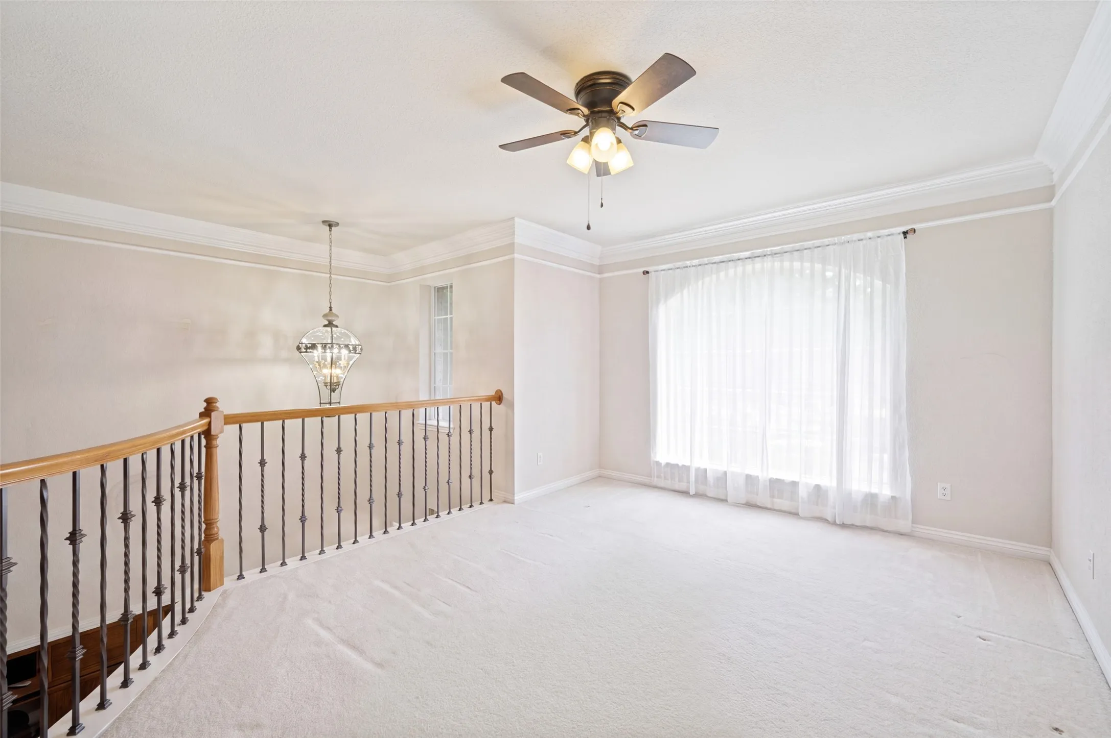 Single Family Residence For Sale in Denton County , 111 Red Bluff Drive, Hickory Creek, Texas 75065, 4 Bedroom, 5 Bathroom, 3 Garage spaces, 3,939 Sqft, built in 1999, mls#21253465, Real Estate Agent in Hickory Creek, Homes For Sale in Denton county, Homes For Sale in Hickory Creek, Realtor in Hickory Creek Texas, Real Estate Brokerage Independent Realty Texas, Luminita Cordes Realtor