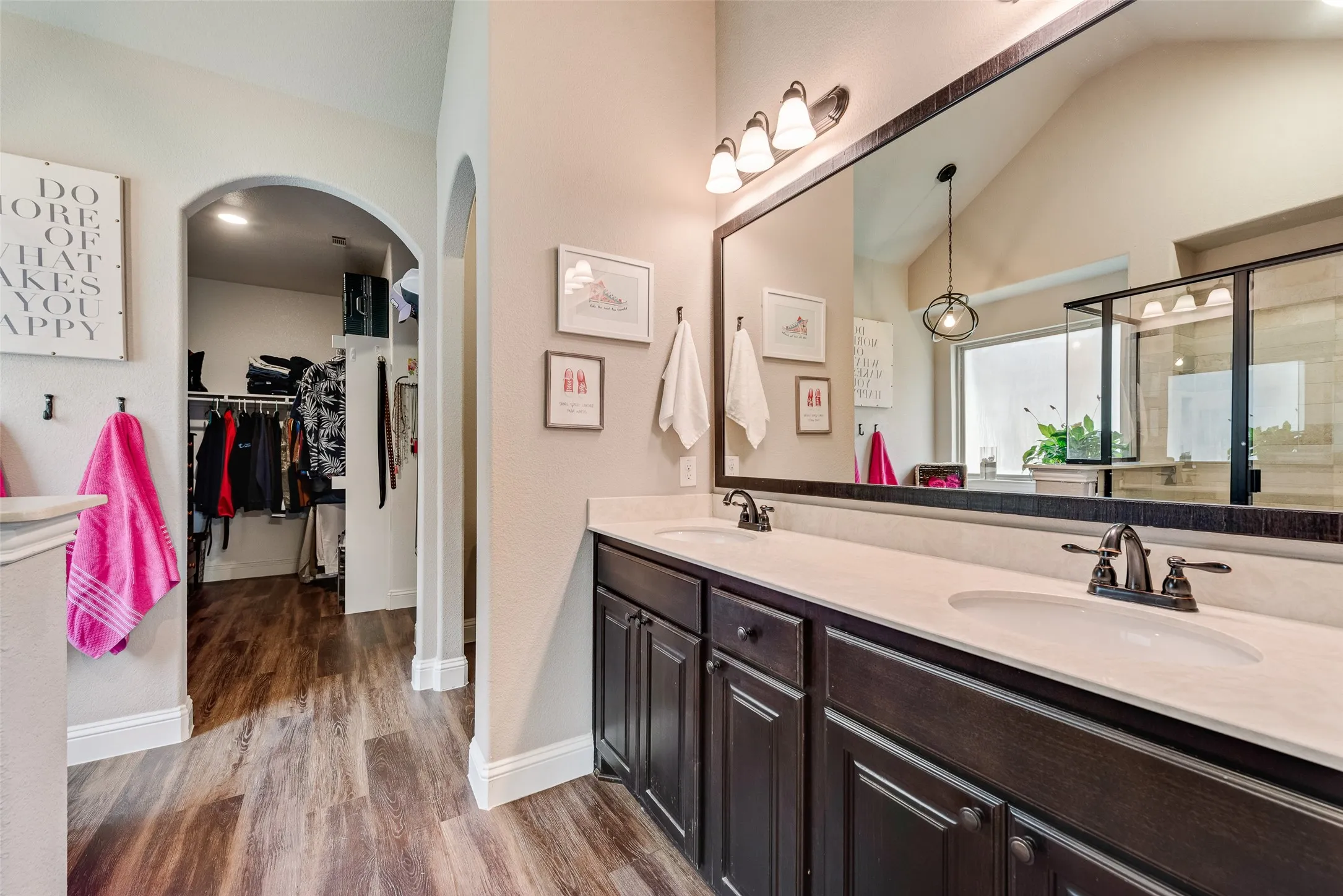 Single Family Residence For Sale in Collin County , 3012 Winchester Avenue, Melissa, Texas 75454, 4 Bedroom, 2 Bathroom, 2 Garage spaces, 2,226 Sqft, built in 2018, mls#21253549, Real Estate Agent in Melissa, Homes For Sale in Collin county, Homes For Sale in Melissa, Realtor in Melissa Texas, Real Estate Brokerage Independent Realty Texas, Luminita Cordes Realtor