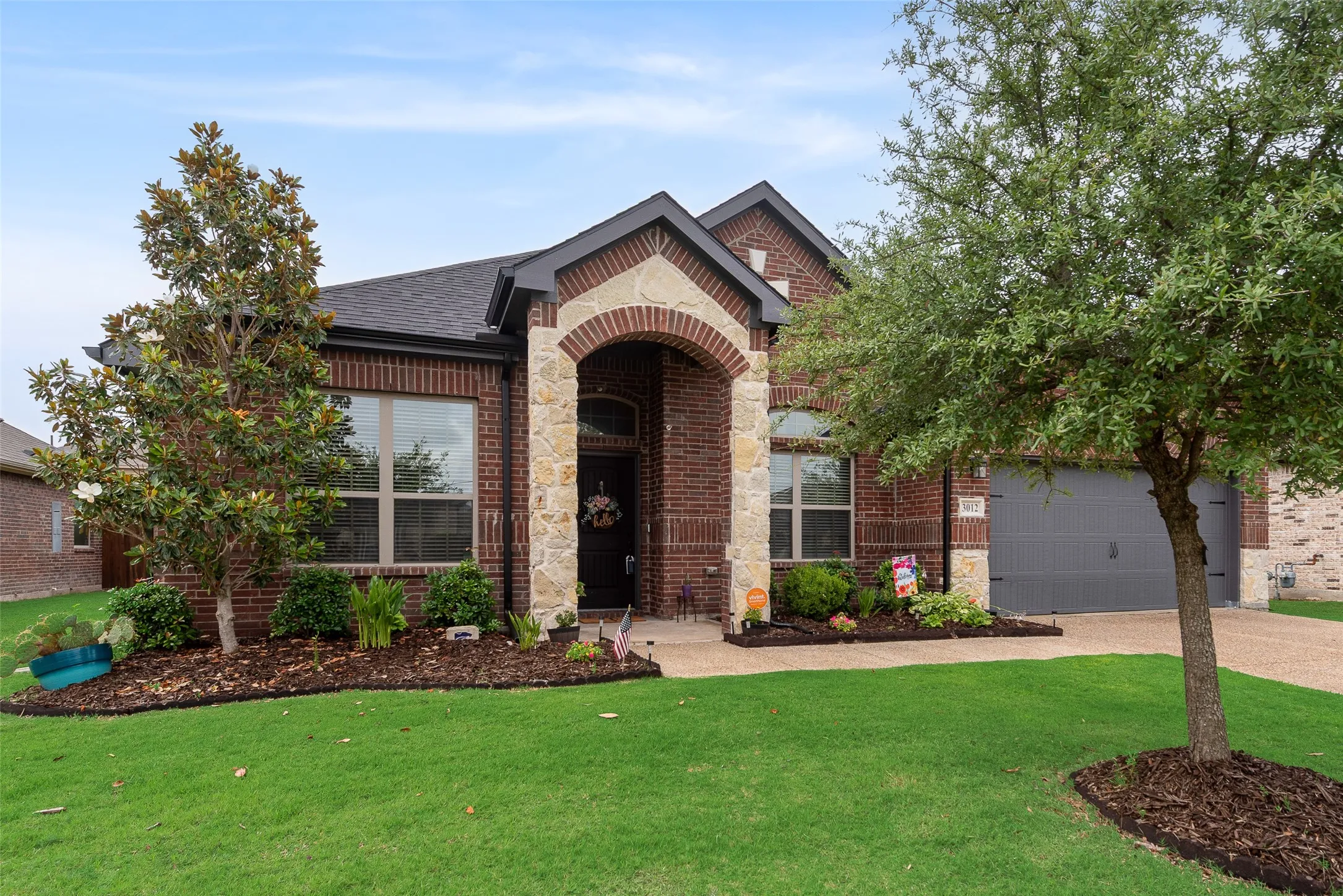 Single Family Residence For Sale in Collin County , 3012 Winchester Avenue, Melissa, Texas 75454, 4 Bedroom, 2 Bathroom, 2 Garage spaces, 2,226 Sqft, built in 2018, mls#21253549, Real Estate Agent in Melissa, Homes For Sale in Collin county, Homes For Sale in Melissa, Realtor in Melissa Texas, Real Estate Brokerage Independent Realty Texas, Luminita Cordes Realtor