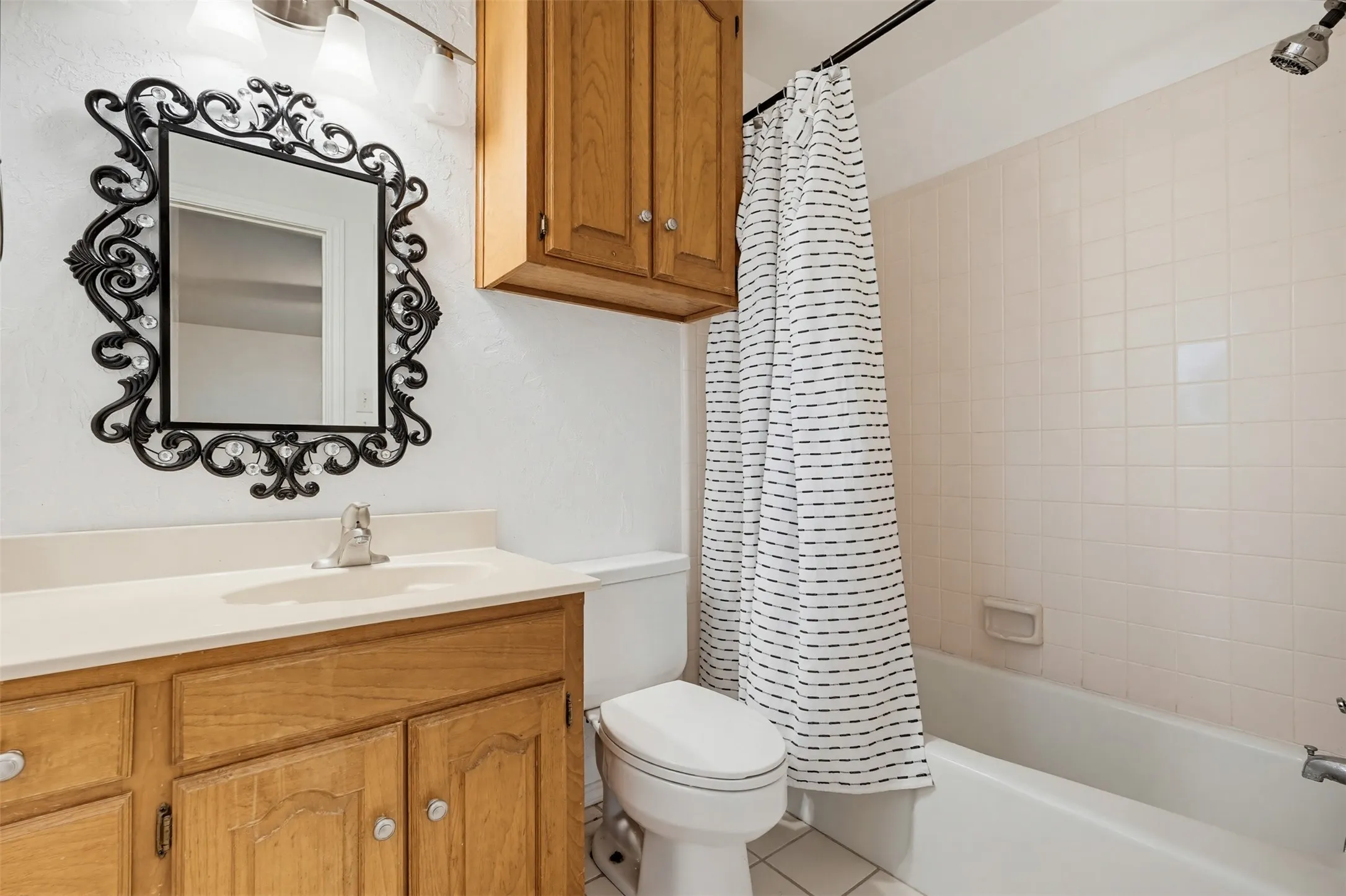 Ensuite bathroom for bedroom 2.
