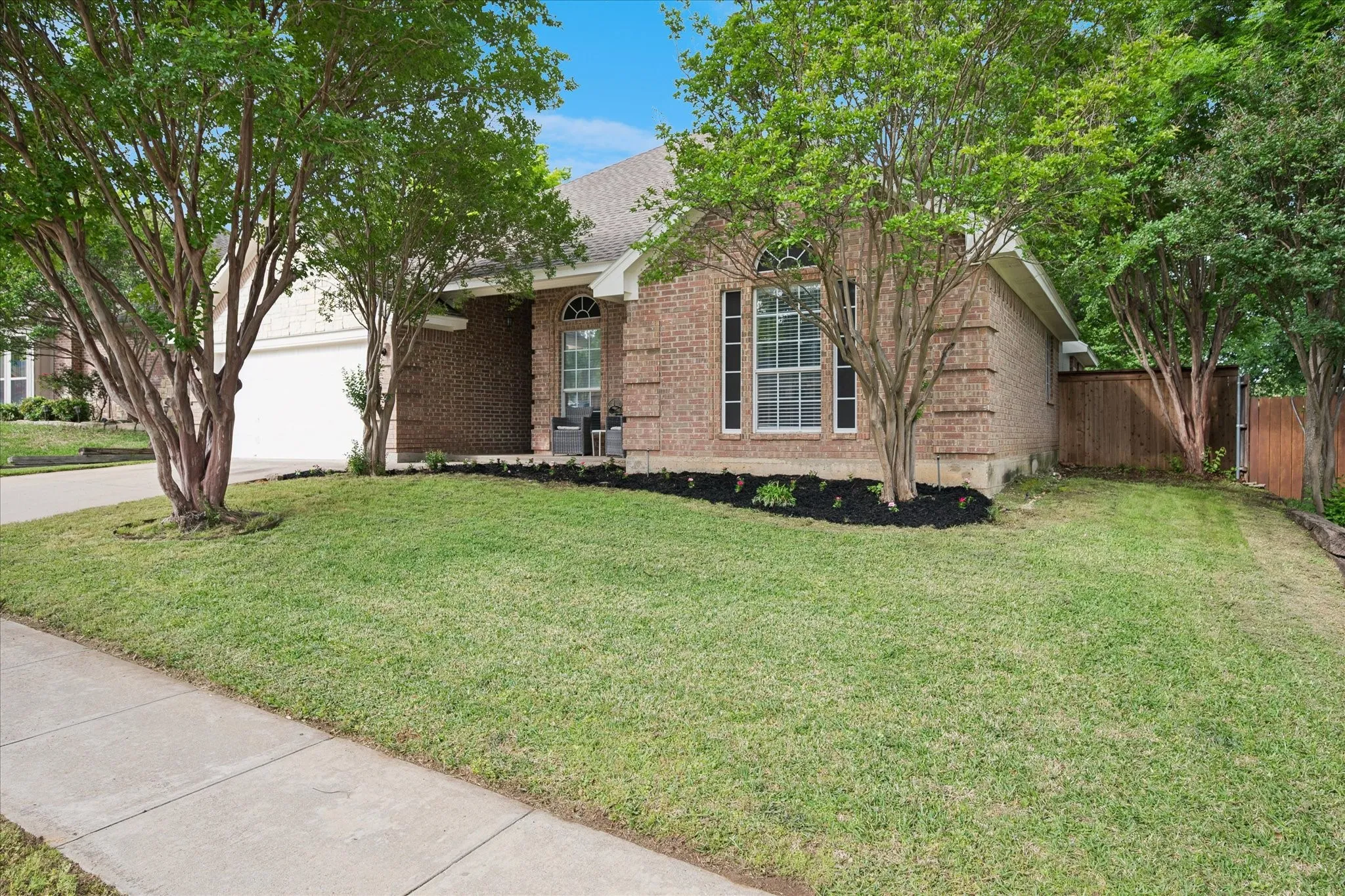 Single Family Residence For Sale in Tarrant County , 7205 Elm Wood Drive, North Richland Hills, Texas 76182, 4 Bedrooms, 2 Bathrooms, 2 Garage spaces, 1,846 Sqft, built in 1998, Price $439,900, mls#21251201, Real Estate Agent in North Richland Hills, Homes For Sale in Tarrant county, Homes For Sale in North Richland Hills, Realtor in North Richland Hills Texas, Real Estate Brokerage Independent Realty Texas, Luminita Cordes Realtor