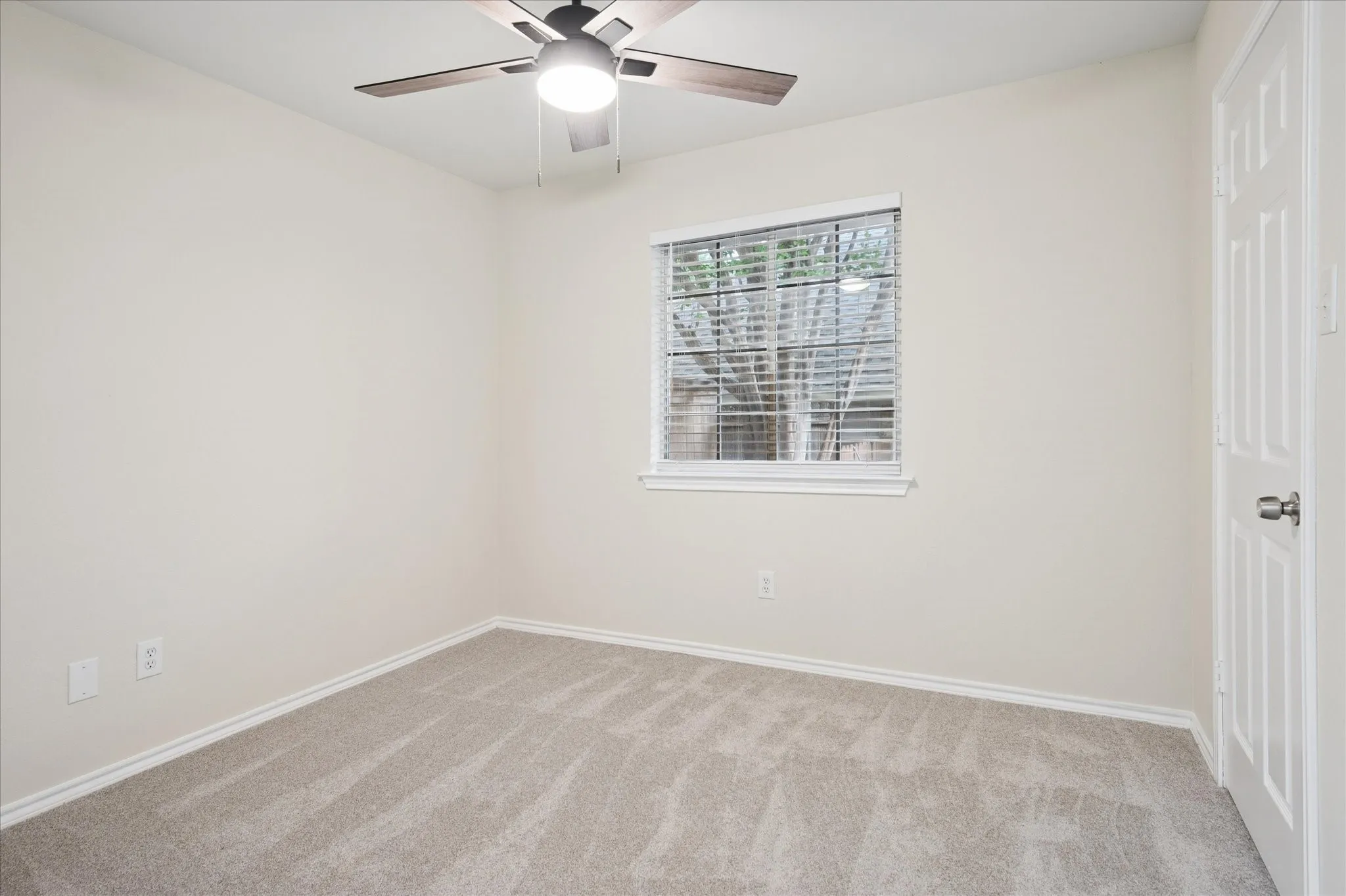 Single Family Residence For Sale in Tarrant County , 7205 Elm Wood Drive, North Richland Hills, Texas 76182, 4 Bedrooms, 2 Bathrooms, 2 Garage spaces, 1,846 Sqft, built in 1998, Price $439,900, mls#21251201, Real Estate Agent in North Richland Hills, Homes For Sale in Tarrant county, Homes For Sale in North Richland Hills, Realtor in North Richland Hills Texas, Real Estate Brokerage Independent Realty Texas, Luminita Cordes Realtor