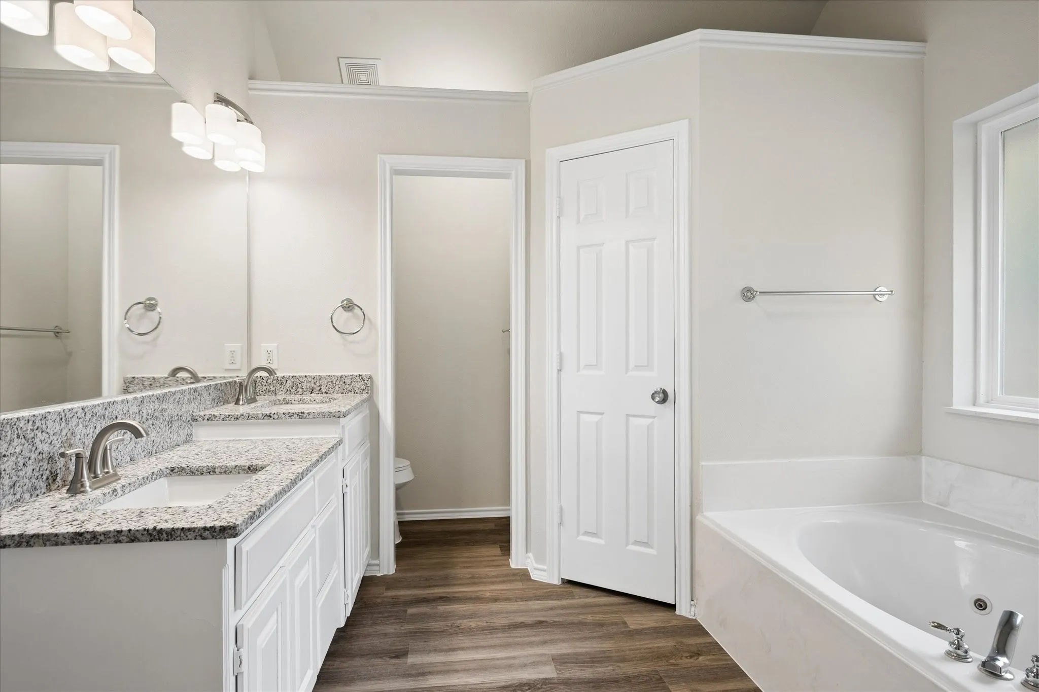 Single Family Residence For Sale in Tarrant County , 7205 Elm Wood Drive, North Richland Hills, Texas 76182, 4 Bedrooms, 2 Bathrooms, 2 Garage spaces, 1,846 Sqft, built in 1998, Price $439,900, mls#21251201, Real Estate Agent in North Richland Hills, Homes For Sale in Tarrant county, Homes For Sale in North Richland Hills, Realtor in North Richland Hills Texas, Real Estate Brokerage Independent Realty Texas, Luminita Cordes Realtor