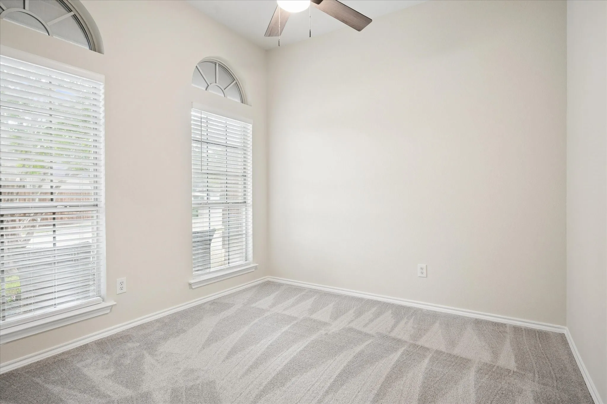Single Family Residence For Sale in Tarrant County , 7205 Elm Wood Drive, North Richland Hills, Texas 76182, 4 Bedrooms, 2 Bathrooms, 2 Garage spaces, 1,846 Sqft, built in 1998, Price $439,900, mls#21251201, Real Estate Agent in North Richland Hills, Homes For Sale in Tarrant county, Homes For Sale in North Richland Hills, Realtor in North Richland Hills Texas, Real Estate Brokerage Independent Realty Texas, Luminita Cordes Realtor