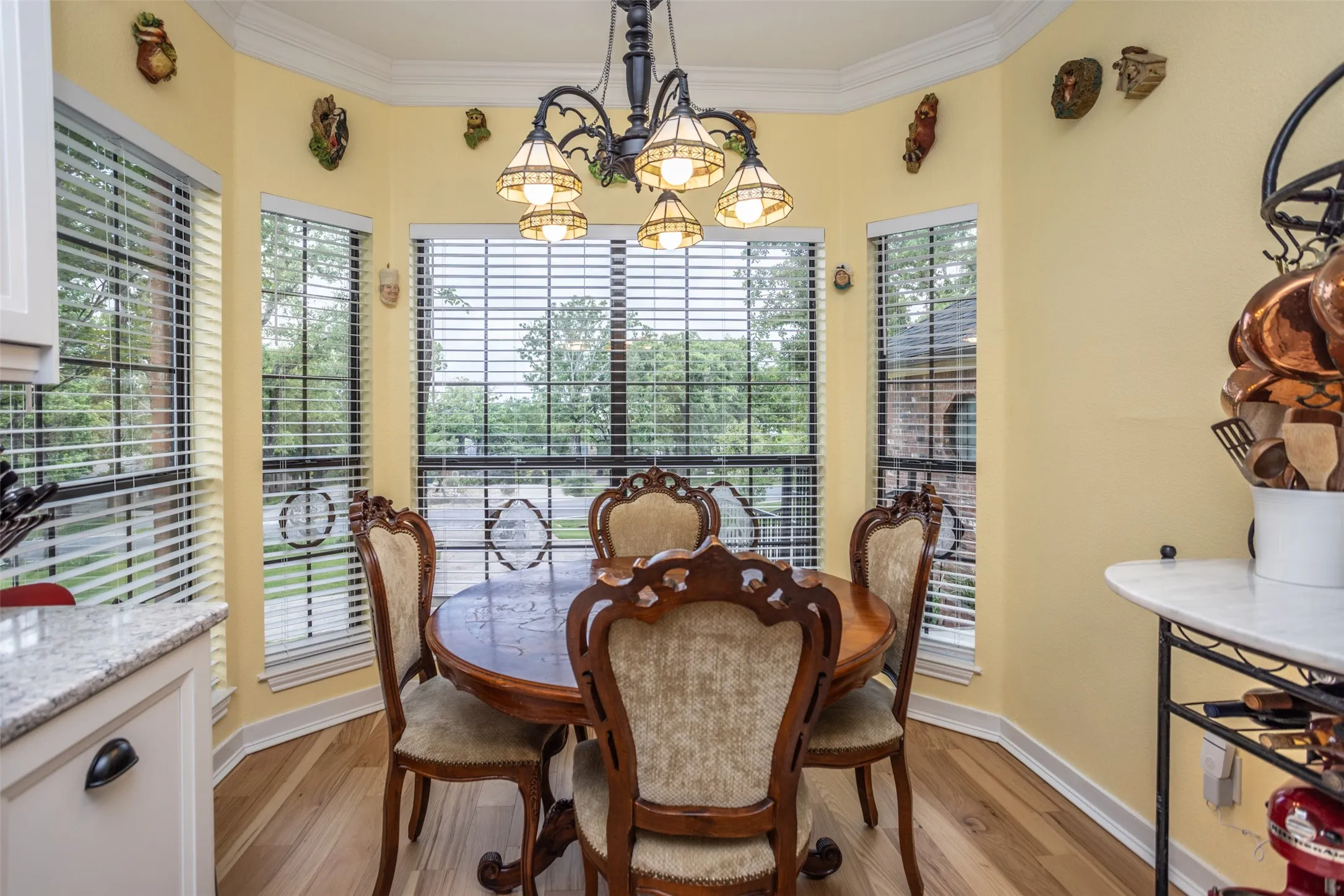 Charming Breakfast Nook