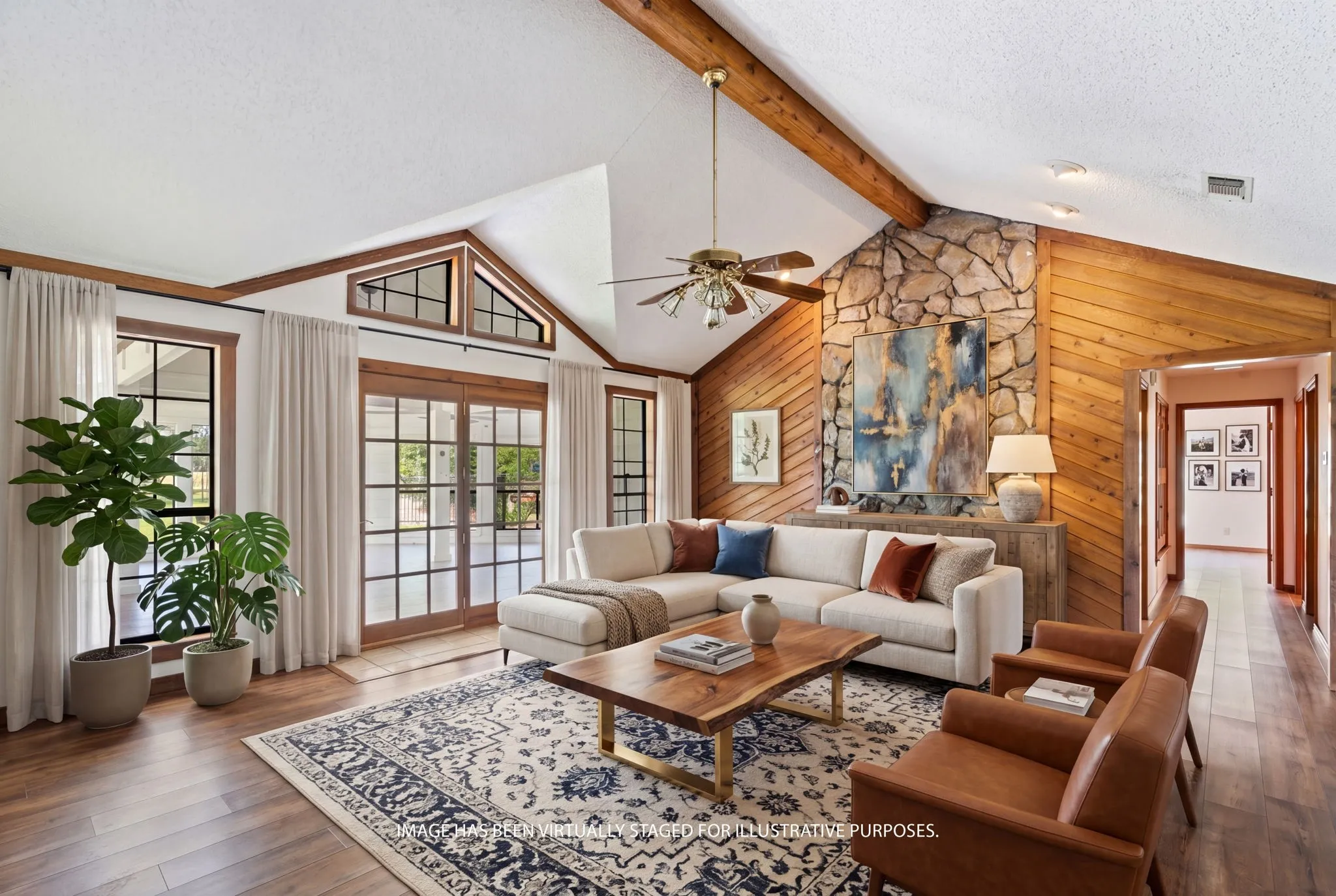 Single Family Residence For Sale in Hunt County , 1604 Hollow Way Lane, Quinlan, Texas 75474, 3 Bedroom, 2 Bathroom, 2 Garage spaces, 2,348 Sqft, built in 1987, Preowned, mls#21255097, Real Estate Agent in Quinlan, Homes For Sale in Hunt county, Homes For Sale in Quinlan, Realtor in Quinlan Texas, Real Estate Brokerage Independent Realty Texas, Luminita Cordes Realtor