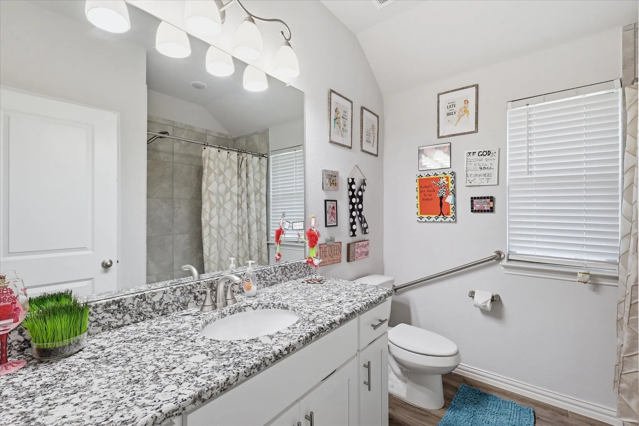 Single Family Residence For Sale in Denton County , 309 Ridge Drive, Justin, Texas 76247, 3 Bedrooms, 3 Bathrooms, 2 Garage spaces, 2,004 Sqft, built in 2022, Preowned, Price $359,900, mls#21255038, Real Estate Agent in Justin, Homes For Sale in Denton county, Homes For Sale in Justin, Realtor in Justin Texas, Real Estate Brokerage Independent Realty Texas, Luminita Cordes Realtor