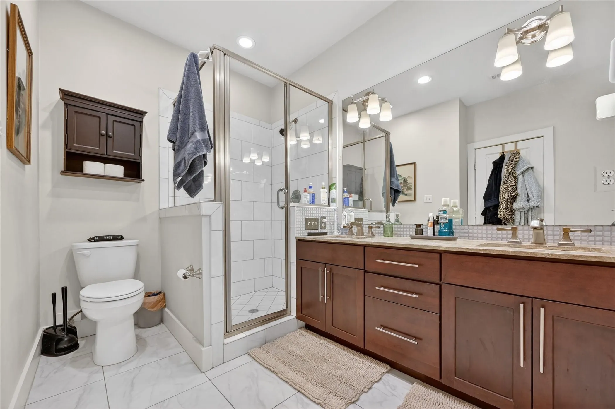 Condominium For Rent in Dallas County , 5618 Lindell Avenue 6, Dallas, Texas 75206, 2 Bedroom, 3 Bathroom, 2 Garage spaces, 1,640 Sqft, built in 2008, mls#21250451, Real Estate Agent in Dallas, Homes For Rent in Dallas county, Homes For Rent in Dallas, Realtor in Dallas Texas, Real Estate Brokerage Independent Realty Texas, Luminita Cordes Realtor