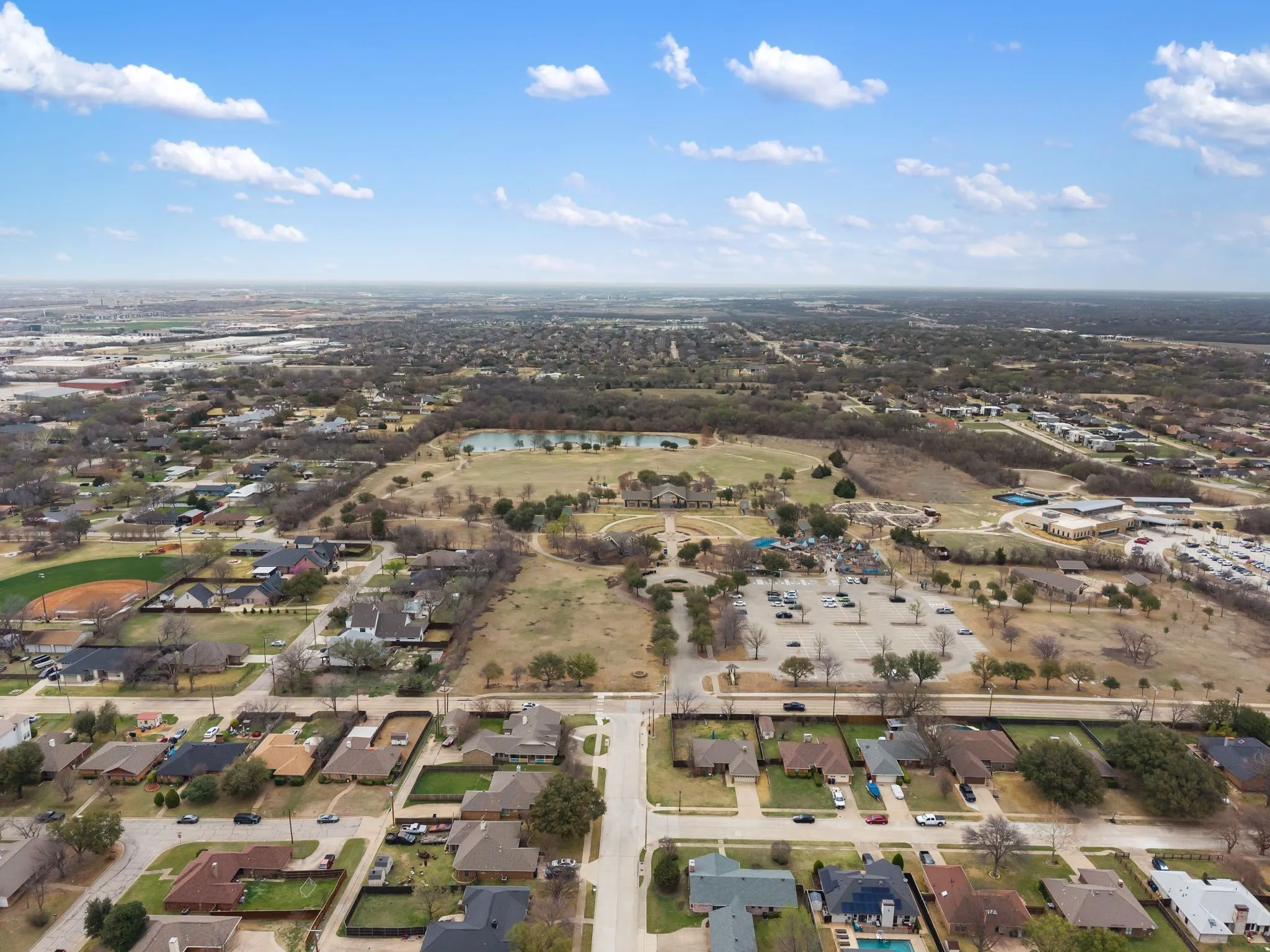 Single Family Residence For Sale in Collin County , 8074 Dove Cove, Frisco, Texas 75034, 3 Bedroom, 3 Bathroom, 1 Garage spaces, 2,097 Sqft, built in 1976, Preowned, mls#21239554, Real Estate Agent in Frisco, Homes For Sale in Collin county, Homes For Sale in Frisco, Realtor in Frisco Texas, Real Estate Brokerage Independent Realty Texas, Luminita Cordes Realtor
