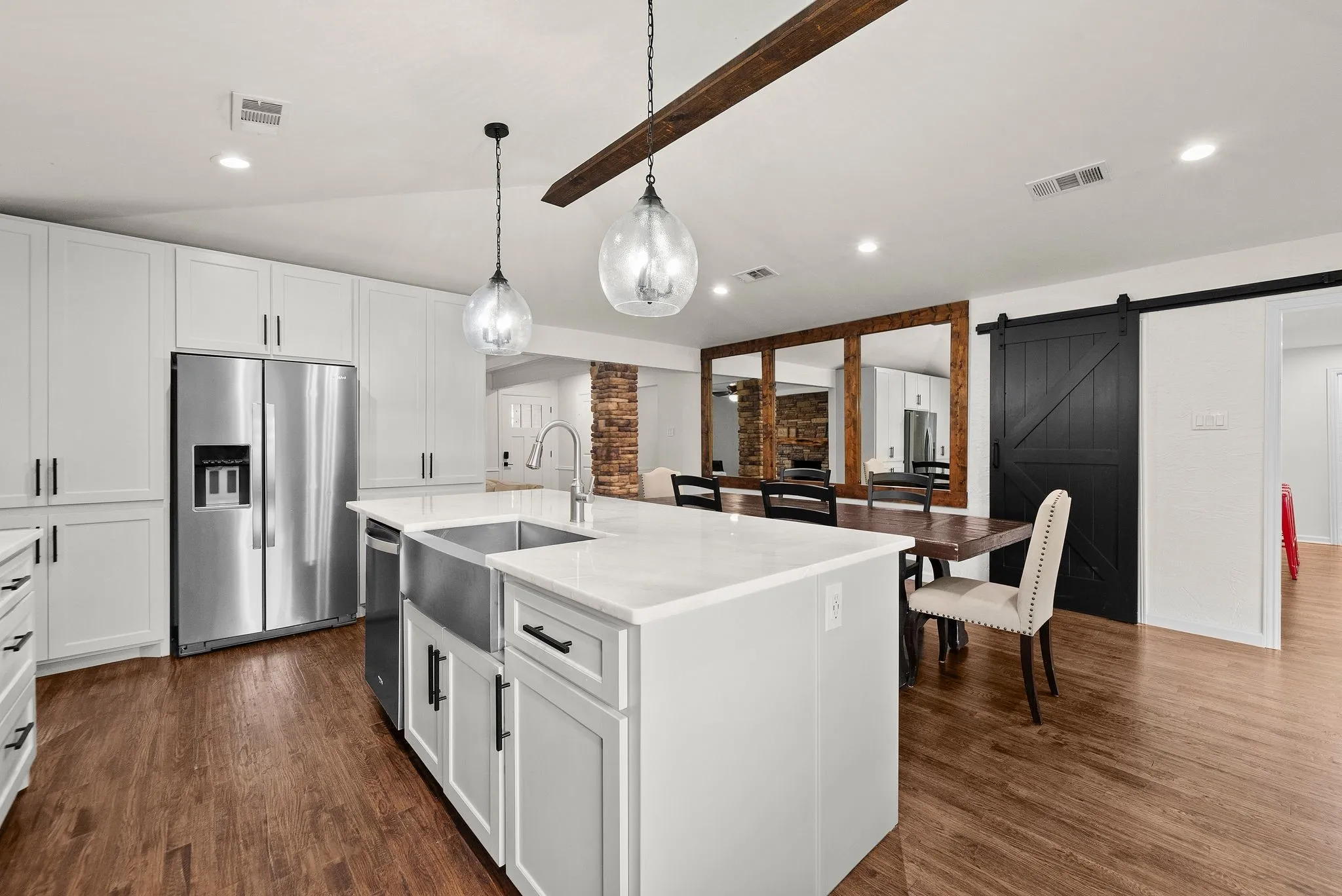 Single Family Residence For Sale in Collin County , 8074 Dove Cove, Frisco, Texas 75034, 3 Bedroom, 3 Bathroom, 1 Garage spaces, 2,097 Sqft, built in 1976, Preowned, mls#21239554, Real Estate Agent in Frisco, Homes For Sale in Collin county, Homes For Sale in Frisco, Realtor in Frisco Texas, Real Estate Brokerage Independent Realty Texas, Luminita Cordes Realtor