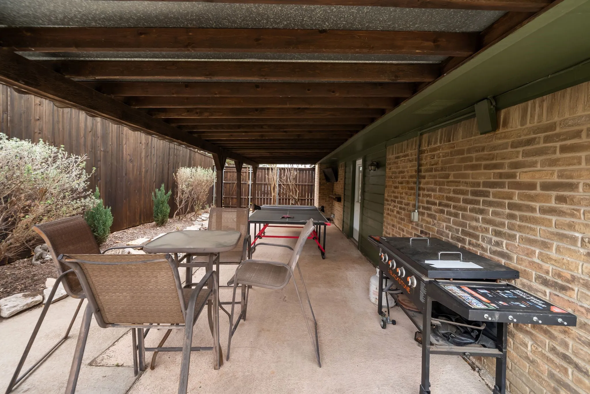 Single Family Residence For Sale in Collin County , 8074 Dove Cove, Frisco, Texas 75034, 3 Bedroom, 3 Bathroom, 1 Garage spaces, 2,097 Sqft, built in 1976, Preowned, mls#21239554, Real Estate Agent in Frisco, Homes For Sale in Collin county, Homes For Sale in Frisco, Realtor in Frisco Texas, Real Estate Brokerage Independent Realty Texas, Luminita Cordes Realtor