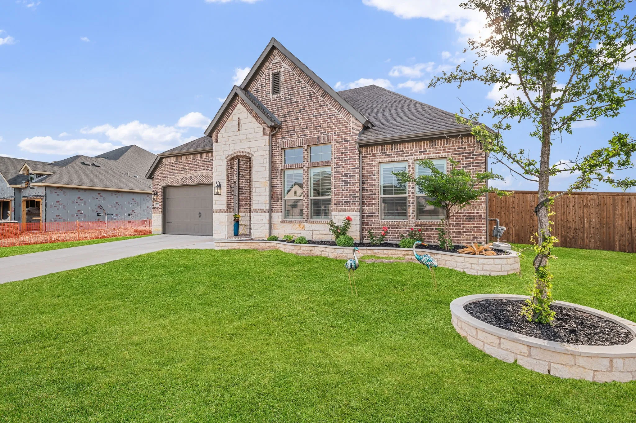 Single Family Residence For Sale in Grayson County , 705 Allison Drive, Van Alstyne, Texas 75495, 4 Bedroom, 3 Bathroom, 2 Garage spaces, 2,420 Sqft, built in 2024, Preowned, mls#21251779, Real Estate Agent in Van Alstyne, Homes For Sale in Grayson county, Homes For Sale in Van Alstyne, Realtor in Van Alstyne Texas, Real Estate Brokerage Independent Realty Texas, Luminita Cordes Realtor