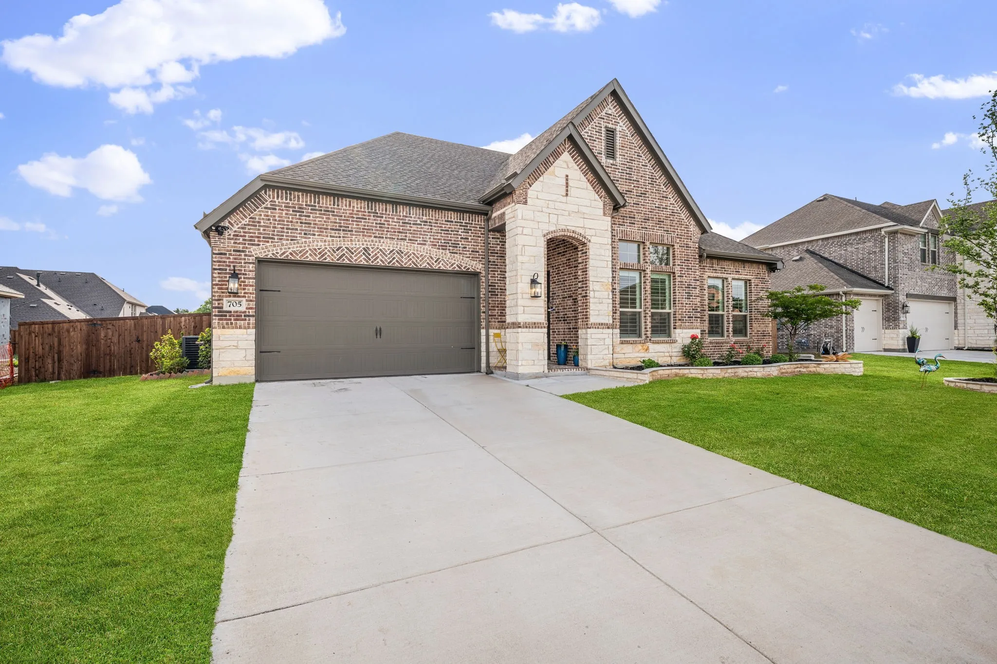 Single Family Residence For Sale in Grayson County , 705 Allison Drive, Van Alstyne, Texas 75495, 4 Bedroom, 3 Bathroom, 2 Garage spaces, 2,420 Sqft, built in 2024, Preowned, mls#21251779, Real Estate Agent in Van Alstyne, Homes For Sale in Grayson county, Homes For Sale in Van Alstyne, Realtor in Van Alstyne Texas, Real Estate Brokerage Independent Realty Texas, Luminita Cordes Realtor