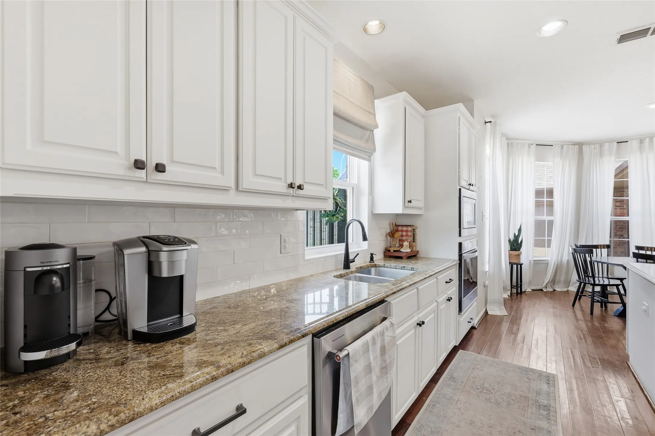 Single Family Residence For Sale in Tarrant County , 1303 Clark Springs Drive, Keller, Texas 76248, 4 Bedroom, 4 Bathroom, 2 Garage spaces, 3,330 Sqft, built in 1999, Preowned, Price $698,500, mls#21255328, Real Estate Agent in Keller, Homes For Sale in Tarrant county, Homes For Sale in Keller, Realtor in Keller Texas, Real Estate Brokerage Independent Realty Texas, Luminita Cordes Realtor