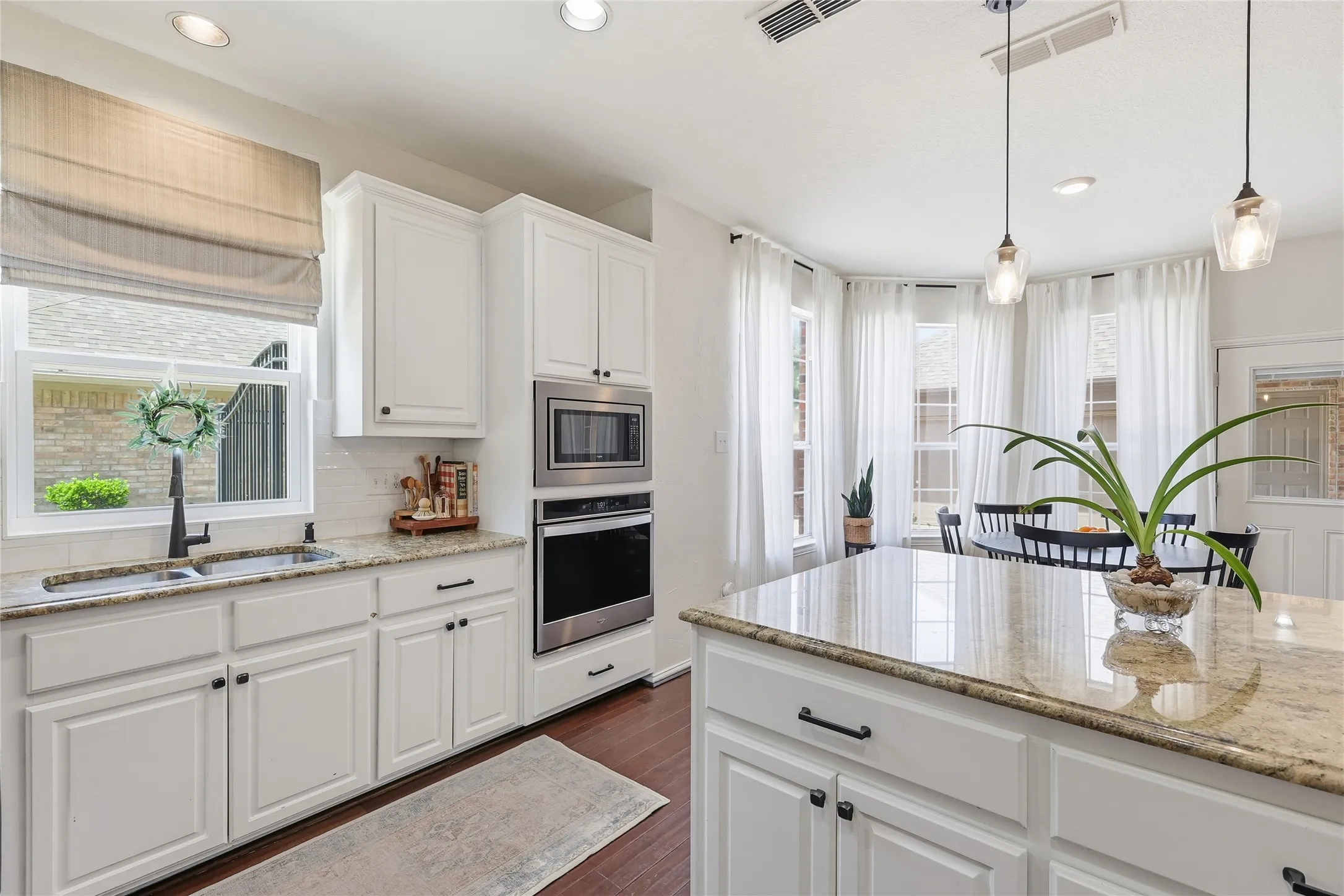 Single Family Residence For Sale in Tarrant County , 1303 Clark Springs Drive, Keller, Texas 76248, 4 Bedroom, 4 Bathroom, 2 Garage spaces, 3,330 Sqft, built in 1999, Preowned, Price $698,500, mls#21255328, Real Estate Agent in Keller, Homes For Sale in Tarrant county, Homes For Sale in Keller, Realtor in Keller Texas, Real Estate Brokerage Independent Realty Texas, Luminita Cordes Realtor