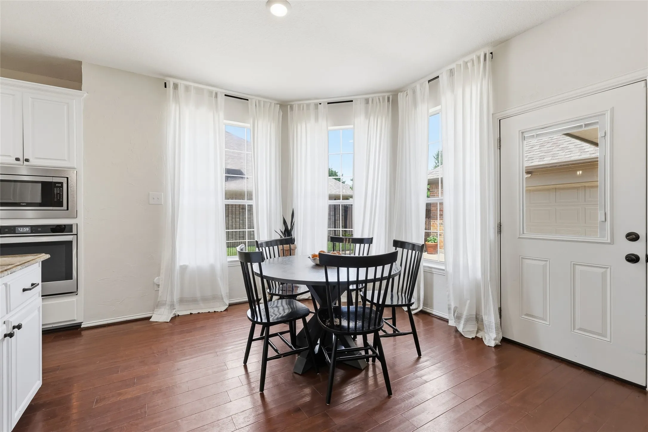 Single Family Residence For Sale in Tarrant County , 1303 Clark Springs Drive, Keller, Texas 76248, 4 Bedroom, 4 Bathroom, 2 Garage spaces, 3,330 Sqft, built in 1999, Preowned, Price $698,500, mls#21255328, Real Estate Agent in Keller, Homes For Sale in Tarrant county, Homes For Sale in Keller, Realtor in Keller Texas, Real Estate Brokerage Independent Realty Texas, Luminita Cordes Realtor