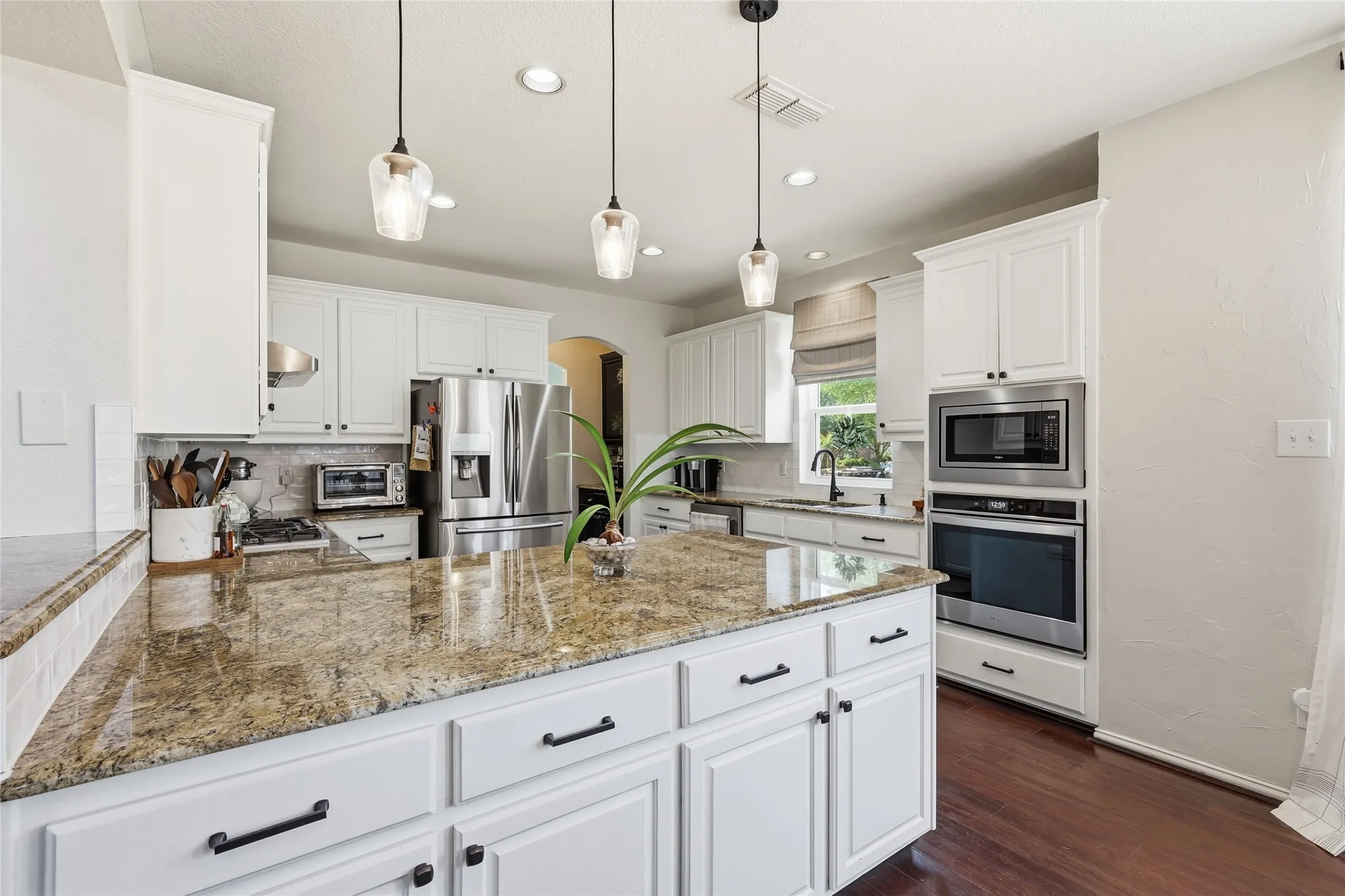 Single Family Residence For Sale in Tarrant County , 1303 Clark Springs Drive, Keller, Texas 76248, 4 Bedroom, 4 Bathroom, 2 Garage spaces, 3,330 Sqft, built in 1999, Preowned, Price $698,500, mls#21255328, Real Estate Agent in Keller, Homes For Sale in Tarrant county, Homes For Sale in Keller, Realtor in Keller Texas, Real Estate Brokerage Independent Realty Texas, Luminita Cordes Realtor