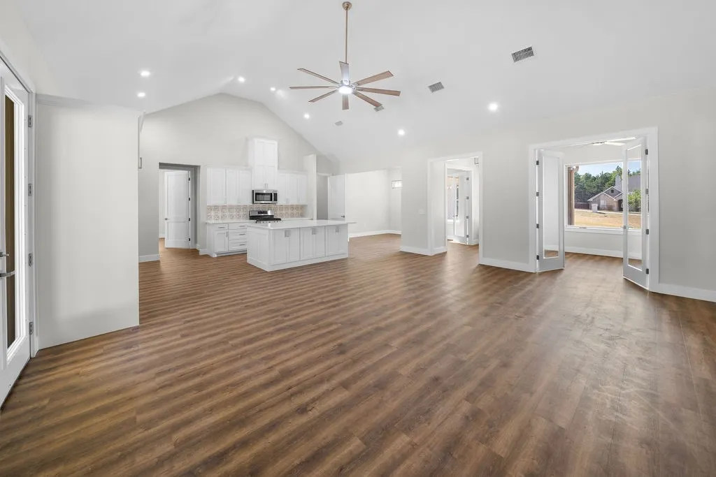 Single Family Residence For Sale in Smith County , 19682 Dove Ridge Drive, Lindale, Texas 75771, 4 Bedroom, 3 Bathroom, 2 Garage spaces, 2,546 Sqft, built in 2025, mls#21254327, Real Estate Agent in Lindale, Homes For Sale in Smith county, Homes For Sale in Lindale, Realtor in Lindale Texas, Real Estate Brokerage Independent Realty Texas, Luminita Cordes Realtor