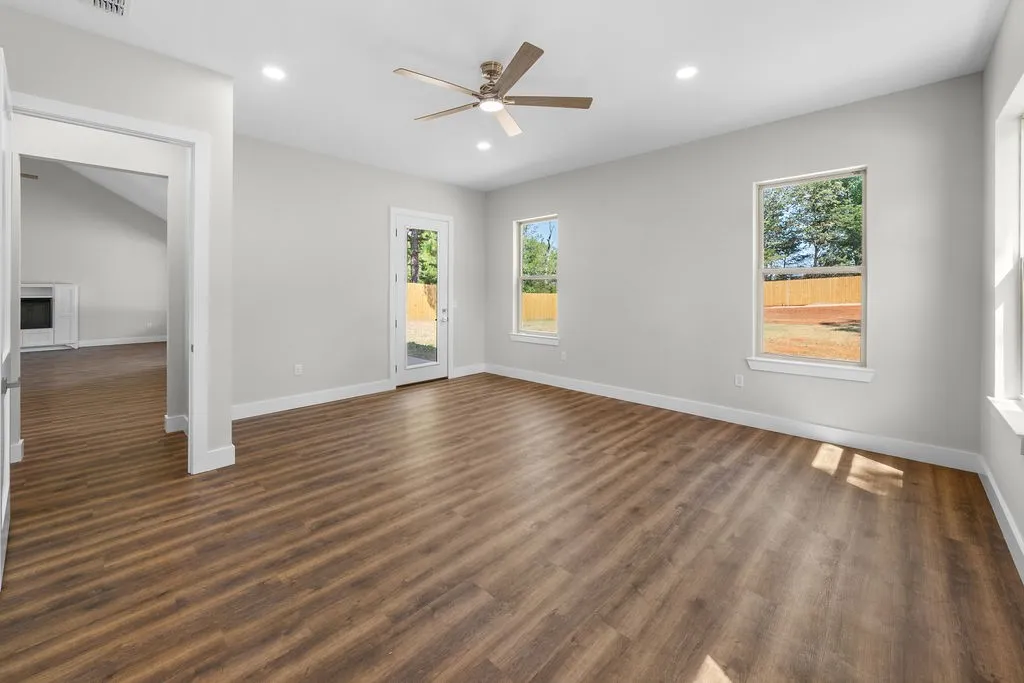 Single Family Residence For Sale in Smith County , 19682 Dove Ridge Drive, Lindale, Texas 75771, 4 Bedroom, 3 Bathroom, 2 Garage spaces, 2,546 Sqft, built in 2025, mls#21254327, Real Estate Agent in Lindale, Homes For Sale in Smith county, Homes For Sale in Lindale, Realtor in Lindale Texas, Real Estate Brokerage Independent Realty Texas, Luminita Cordes Realtor