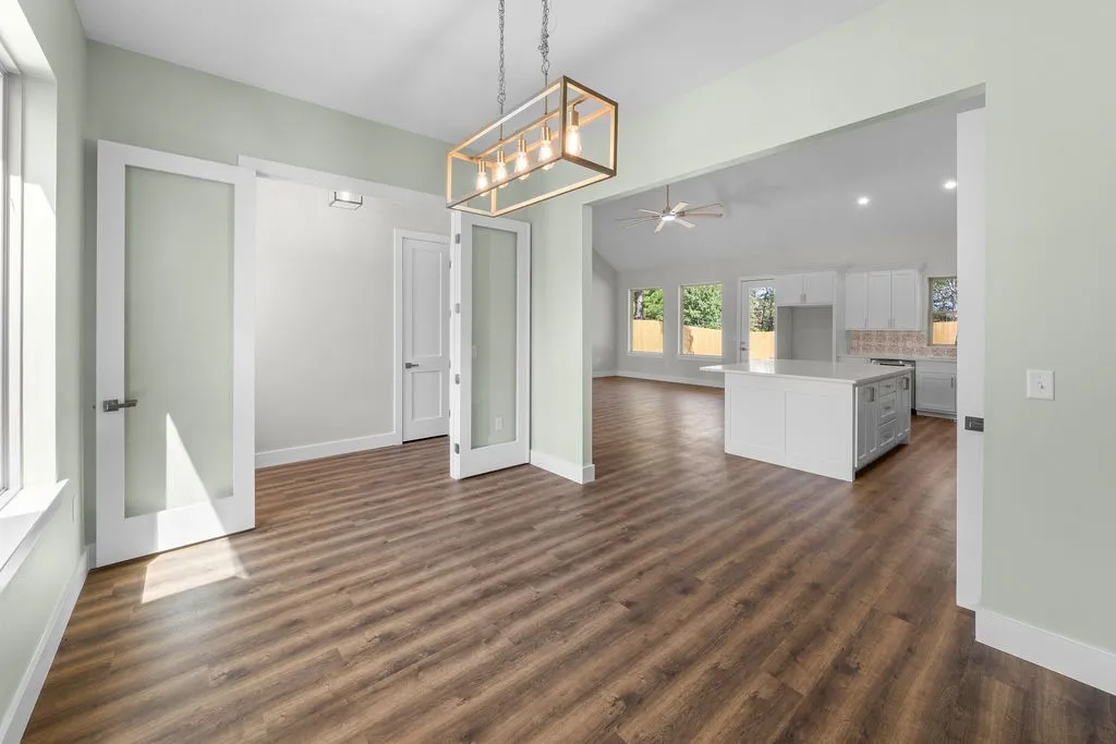 Single Family Residence For Sale in Smith County , 19682 Dove Ridge Drive, Lindale, Texas 75771, 4 Bedroom, 3 Bathroom, 2 Garage spaces, 2,546 Sqft, built in 2025, mls#21254327, Real Estate Agent in Lindale, Homes For Sale in Smith county, Homes For Sale in Lindale, Realtor in Lindale Texas, Real Estate Brokerage Independent Realty Texas, Luminita Cordes Realtor