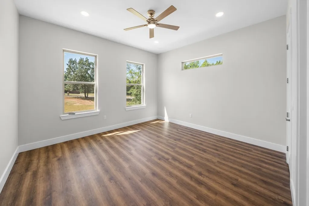Single Family Residence For Sale in Smith County , 19682 Dove Ridge Drive, Lindale, Texas 75771, 4 Bedroom, 3 Bathroom, 2 Garage spaces, 2,546 Sqft, built in 2025, mls#21254327, Real Estate Agent in Lindale, Homes For Sale in Smith county, Homes For Sale in Lindale, Realtor in Lindale Texas, Real Estate Brokerage Independent Realty Texas, Luminita Cordes Realtor