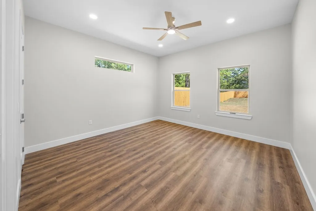 Single Family Residence For Sale in Smith County , 19682 Dove Ridge Drive, Lindale, Texas 75771, 4 Bedroom, 3 Bathroom, 2 Garage spaces, 2,546 Sqft, built in 2025, mls#21254327, Real Estate Agent in Lindale, Homes For Sale in Smith county, Homes For Sale in Lindale, Realtor in Lindale Texas, Real Estate Brokerage Independent Realty Texas, Luminita Cordes Realtor