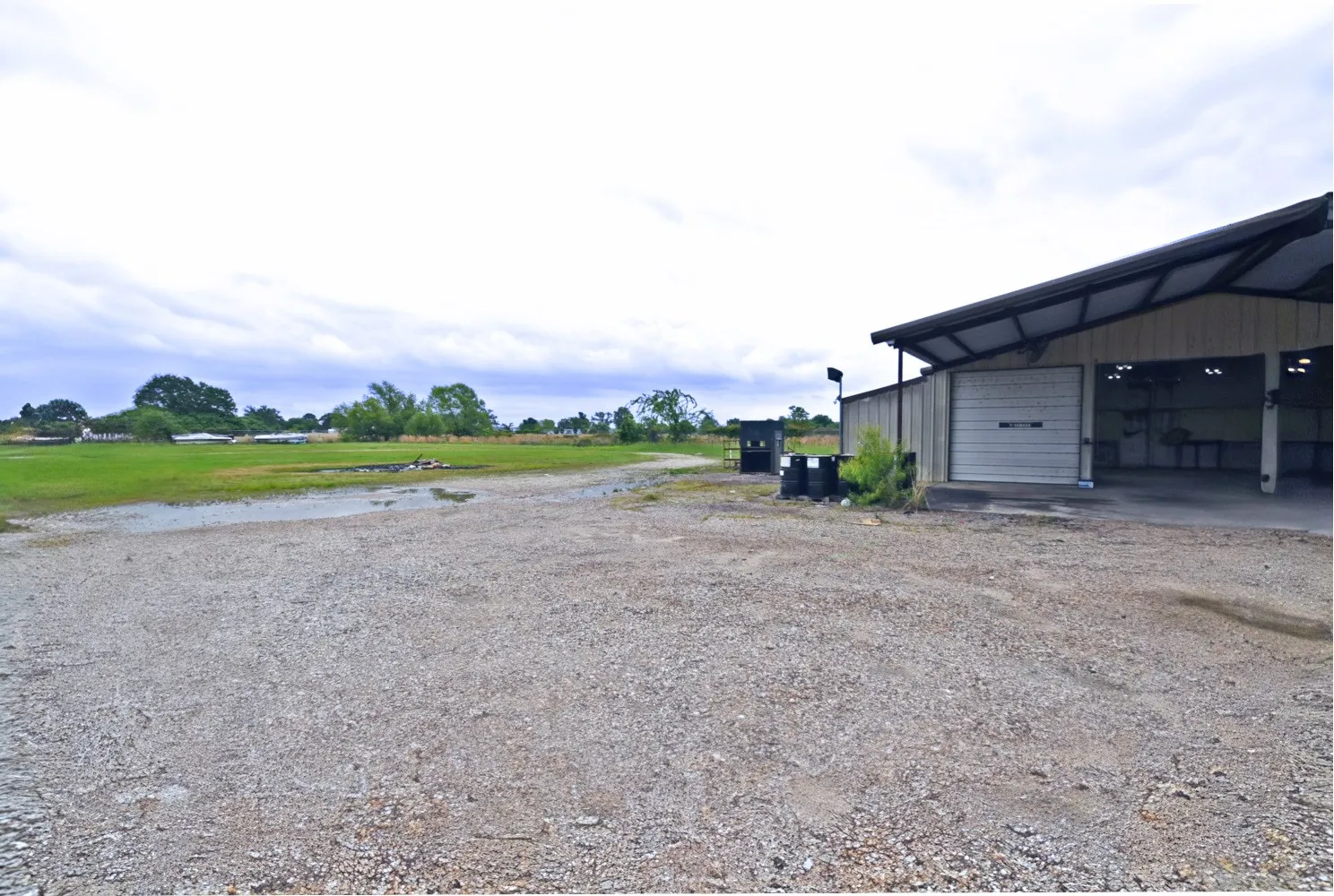 Business For Sale in Wood County , 3910 W State Highway 154, Yantis, Texas 75497, 0, 0, Garage spaces, 4,592 Sqft, built in 2005, Preowned, Price $599,000, mls#21250167, Real Estate Agent in Yantis, Homes For Sale in Wood county, Homes For Sale in Yantis, Realtor in Yantis Texas, Real Estate Brokerage Independent Realty Texas, Luminita Cordes Realtor