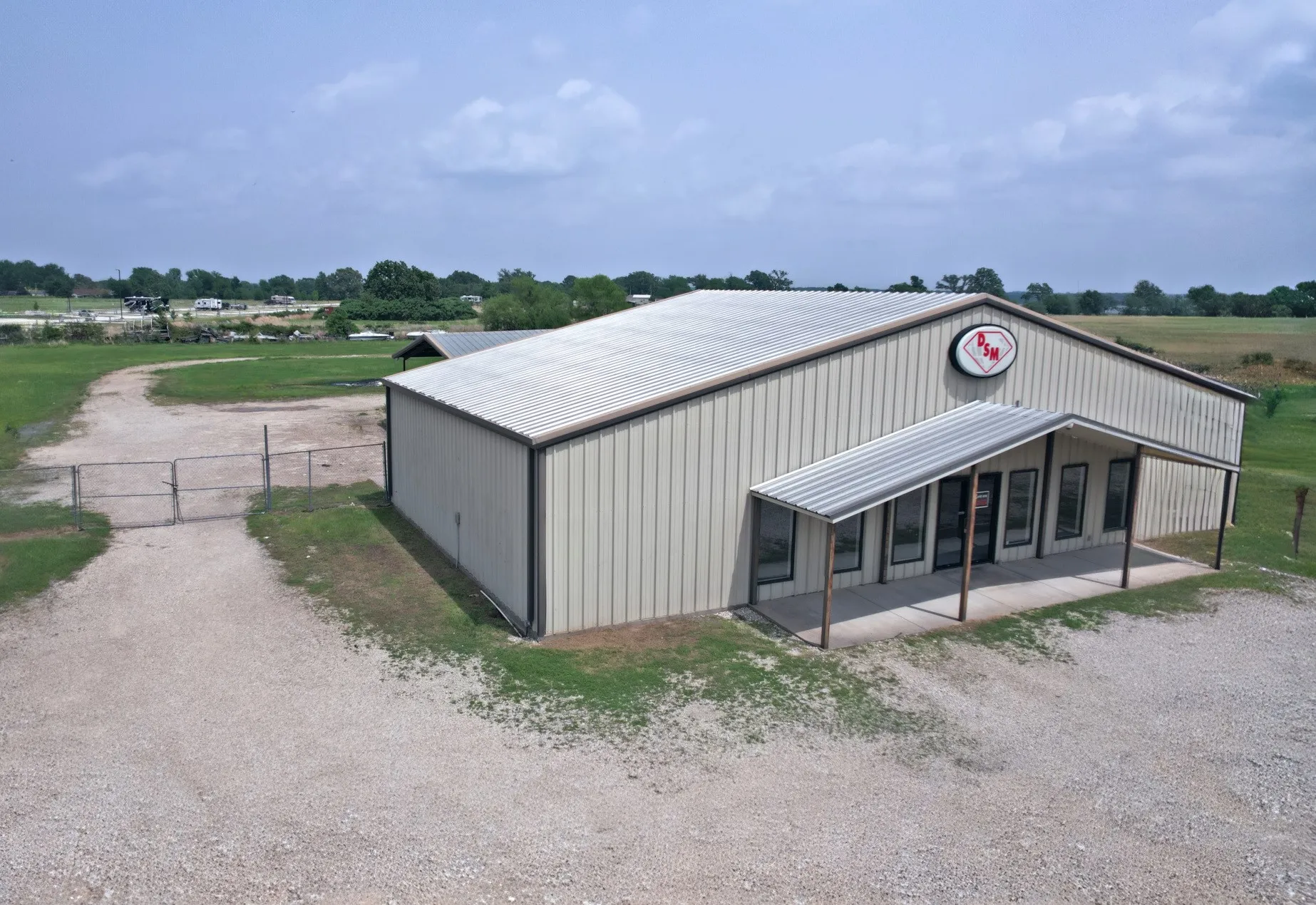 Business For Sale in Wood County , 3910 W State Highway 154, Yantis, Texas 75497, 0, 0, Garage spaces, 4,592 Sqft, built in 2005, Preowned, Price $599,000, mls#21250167, Real Estate Agent in Yantis, Homes For Sale in Wood county, Homes For Sale in Yantis, Realtor in Yantis Texas, Real Estate Brokerage Independent Realty Texas, Luminita Cordes Realtor