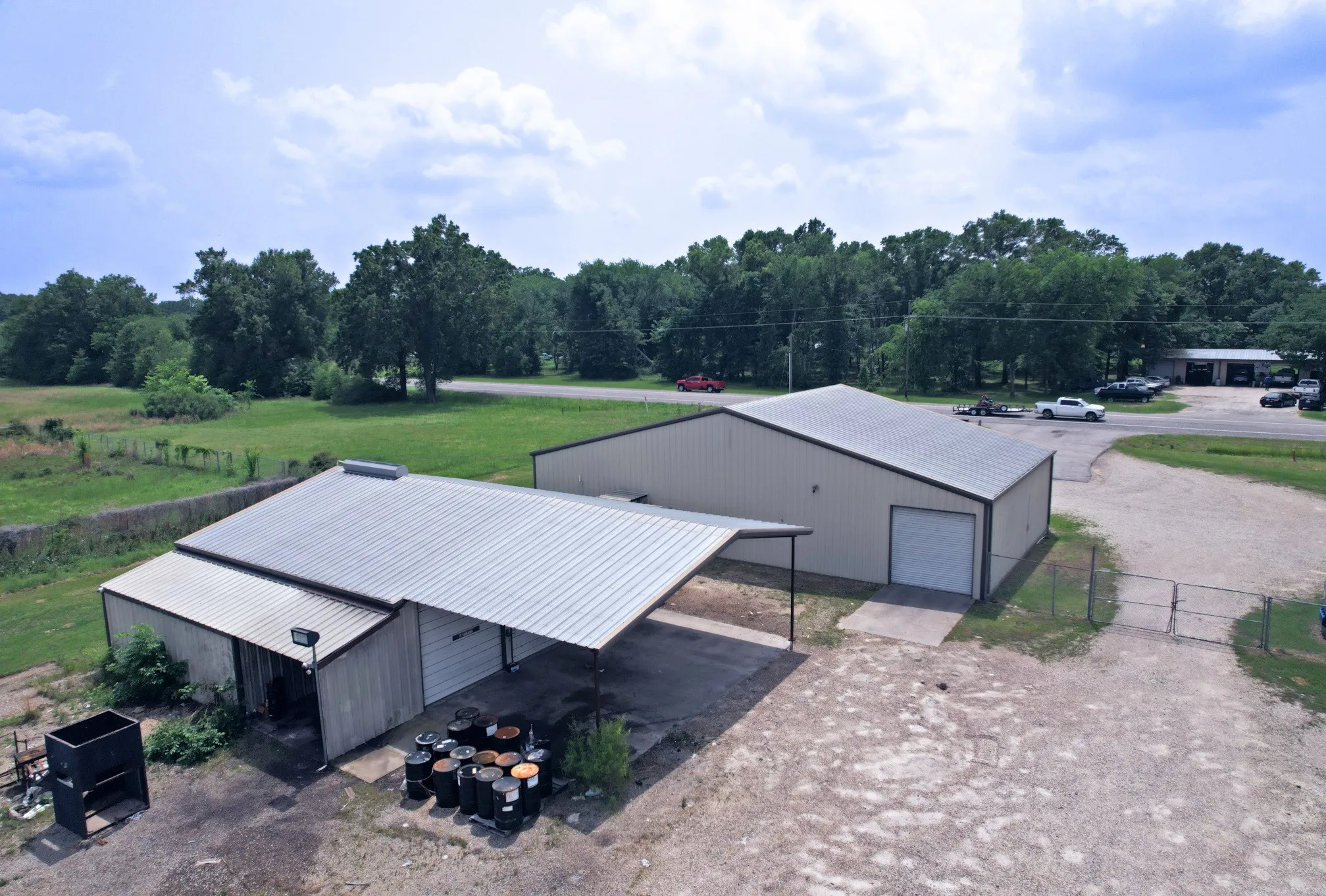 Business For Sale in Wood County , 3910 W State Highway 154, Yantis, Texas 75497, 0, 0, Garage spaces, 4,592 Sqft, built in 2005, Preowned, Price $599,000, mls#21250167, Real Estate Agent in Yantis, Homes For Sale in Wood county, Homes For Sale in Yantis, Realtor in Yantis Texas, Real Estate Brokerage Independent Realty Texas, Luminita Cordes Realtor