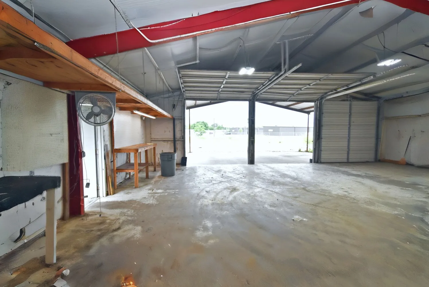 Business For Sale in Wood County , 3910 W State Highway 154, Yantis, Texas 75497, 0, 0, Garage spaces, 4,592 Sqft, built in 2005, Preowned, Price $599,000, mls#21250167, Real Estate Agent in Yantis, Homes For Sale in Wood county, Homes For Sale in Yantis, Realtor in Yantis Texas, Real Estate Brokerage Independent Realty Texas, Luminita Cordes Realtor