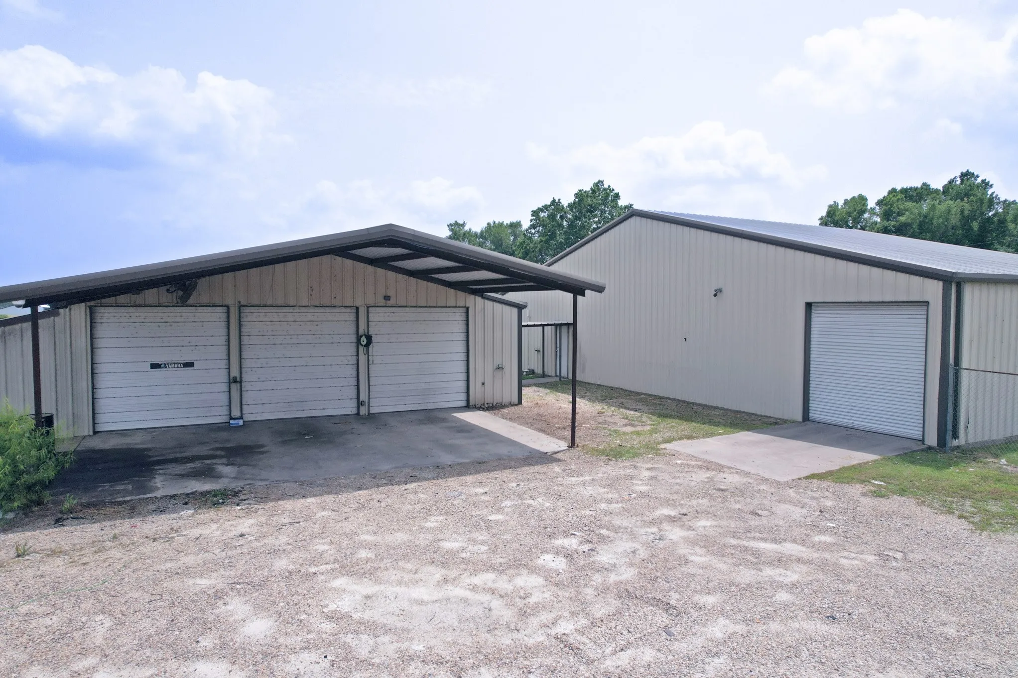 Business For Sale in Wood County , 3910 W State Highway 154, Yantis, Texas 75497, 0, 0, Garage spaces, 4,592 Sqft, built in 2005, Preowned, Price $599,000, mls#21250167, Real Estate Agent in Yantis, Homes For Sale in Wood county, Homes For Sale in Yantis, Realtor in Yantis Texas, Real Estate Brokerage Independent Realty Texas, Luminita Cordes Realtor