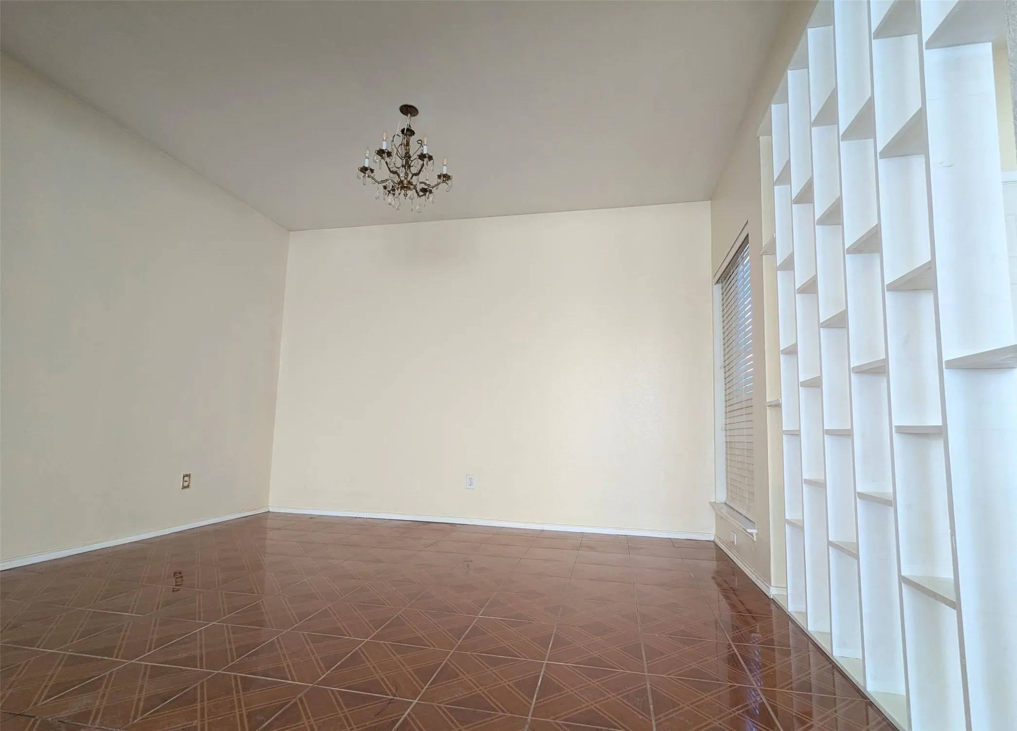 Single Family Residence For Sale in Collin County , 124 S Bending Oak Lane, Wylie, Texas 75098, 4 Bedroom, 2 Bathroom, 2 Garage spaces, 2,012 Sqft, built in 2001, Price $389,000, mls#21255370, Real Estate Agent in Wylie, Homes For Sale in Collin county, Homes For Sale in Wylie, Realtor in Wylie Texas, Real Estate Brokerage Independent Realty Texas, Luminita Cordes Realtor
