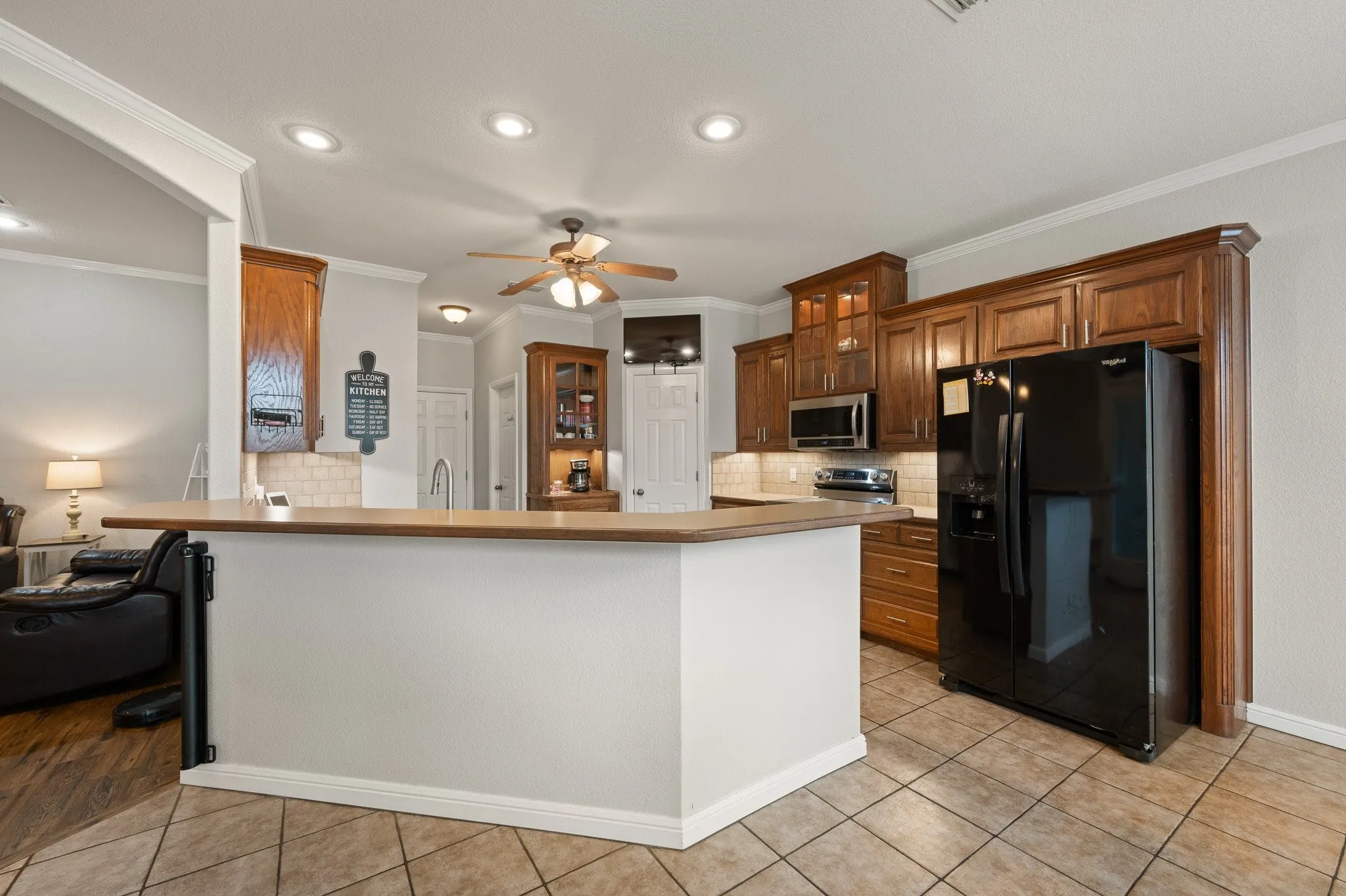 Single Family Residence For Sale in Johnson County , 1617 Spencer Lane, Cleburne, Texas 76033, 3 Bedroom, 3 Bathroom, 2 Garage spaces, 1,848 Sqft, built in 2005, mls#21252402, Real Estate Agent in Cleburne, Homes For Sale in Johnson county, Homes For Sale in Cleburne, Realtor in Cleburne Texas, Real Estate Brokerage Independent Realty Texas, Luminita Cordes Realtor