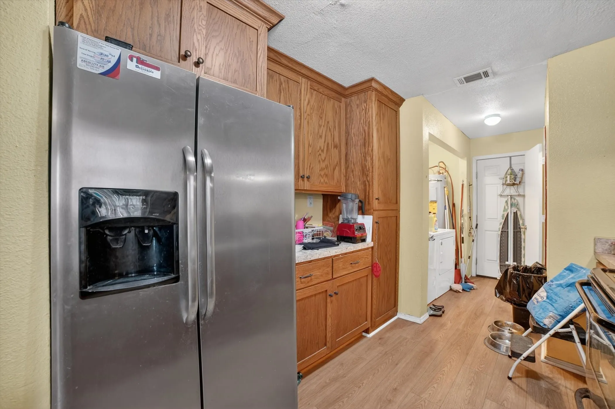 Single Family Residence For Sale in Kaufman County , 1284 County Road 101, Kaufman, Texas 75142, 3 Bedroom, 3 Bathroom, Garage spaces, 1,683 Sqft, built in 2005, Preowned, mls#21254591, Real Estate Agent in Kaufman, Homes For Sale in Kaufman county, Homes For Sale in Kaufman, Realtor in Kaufman Texas, Real Estate Brokerage Independent Realty Texas, Luminita Cordes Realtor
