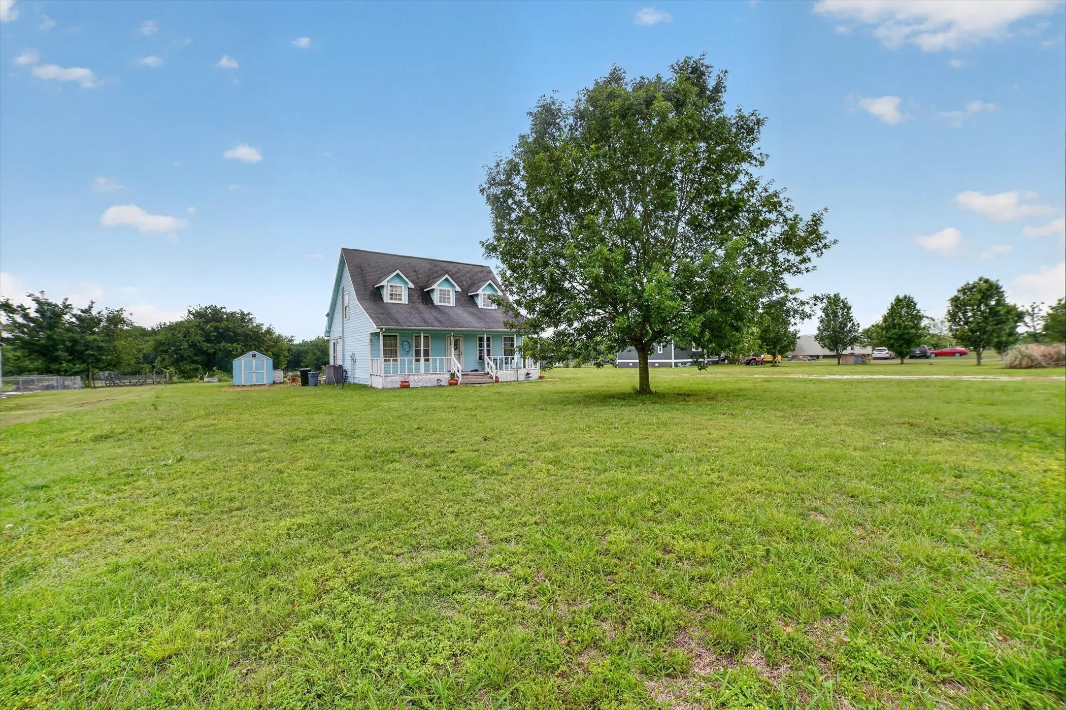 Single Family Residence For Sale in Kaufman County , 1284 County Road 101, Kaufman, Texas 75142, 3 Bedroom, 3 Bathroom, Garage spaces, 1,683 Sqft, built in 2005, Preowned, mls#21254591, Real Estate Agent in Kaufman, Homes For Sale in Kaufman county, Homes For Sale in Kaufman, Realtor in Kaufman Texas, Real Estate Brokerage Independent Realty Texas, Luminita Cordes Realtor