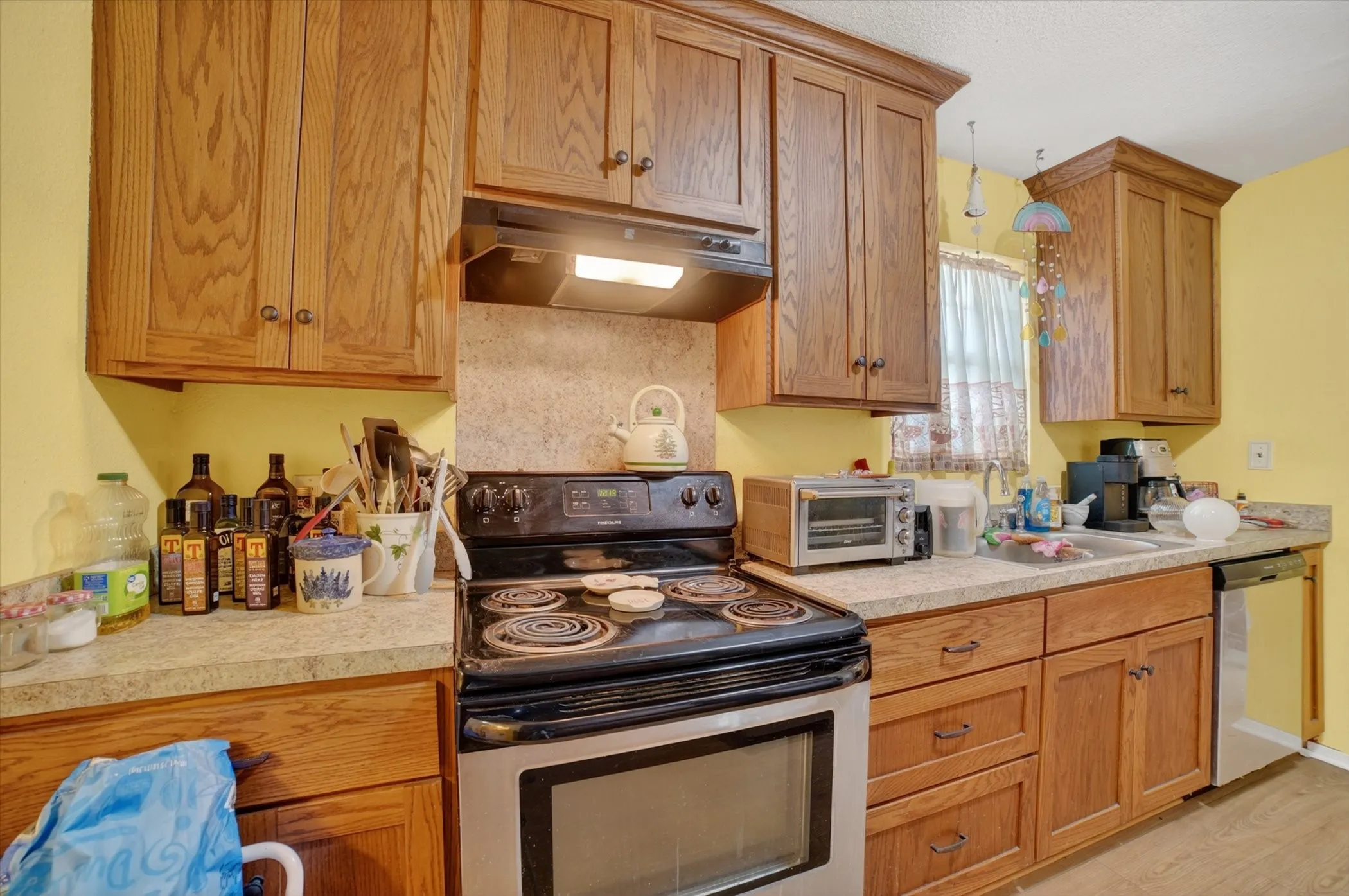 Single Family Residence For Sale in Kaufman County , 1284 County Road 101, Kaufman, Texas 75142, 3 Bedroom, 3 Bathroom, Garage spaces, 1,683 Sqft, built in 2005, Preowned, mls#21254591, Real Estate Agent in Kaufman, Homes For Sale in Kaufman county, Homes For Sale in Kaufman, Realtor in Kaufman Texas, Real Estate Brokerage Independent Realty Texas, Luminita Cordes Realtor