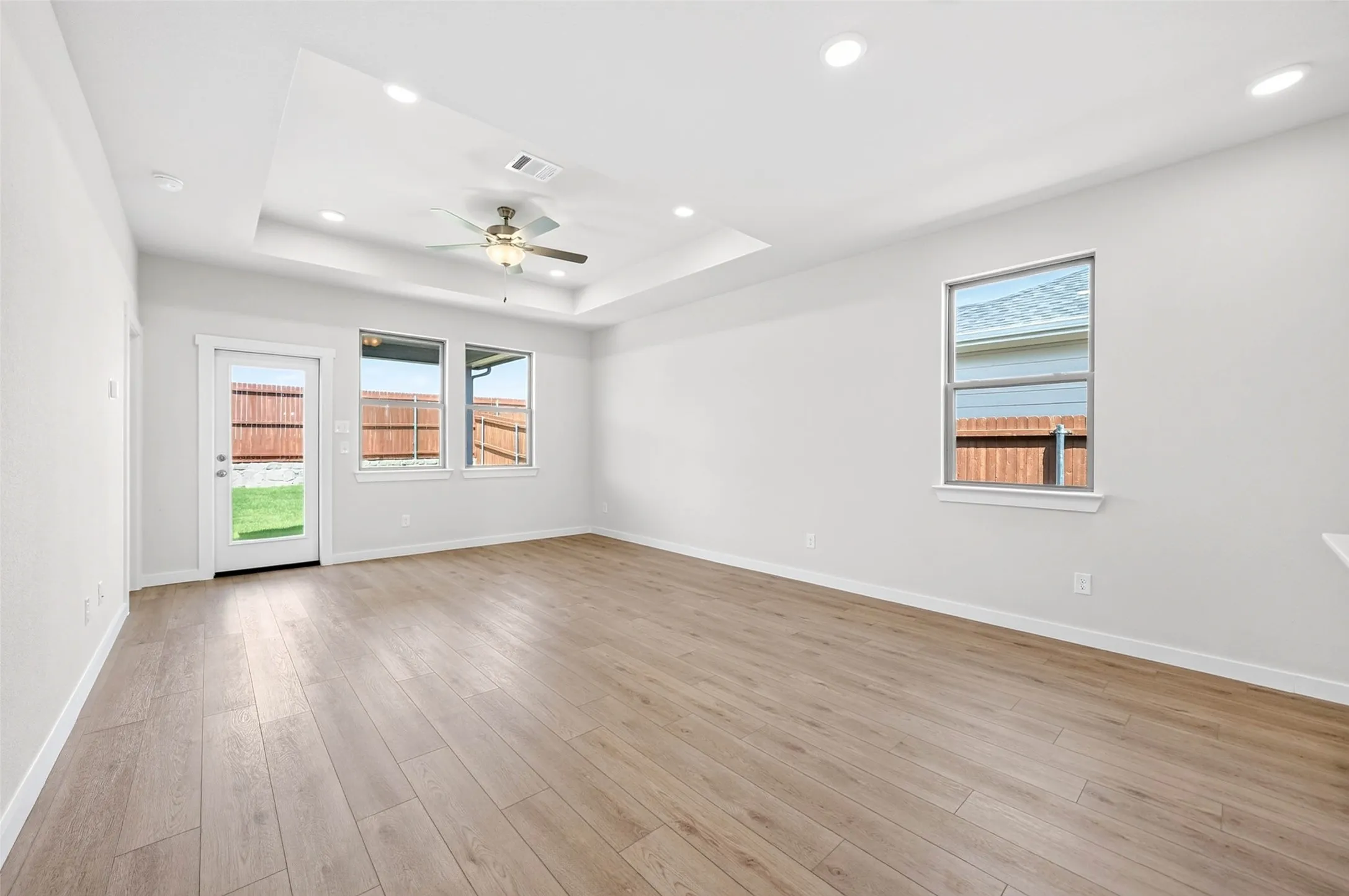 Single Family Residence For Sale in Kaufman County , 3516 Hank Drive, Heartland, Texas 75126, 4 Bedroom, 2 Bathroom, 2 Garage spaces, 1,590 Sqft, built in 2026, New Construction - Incomplete, mls#21255392, Real Estate Agent in Heartland, Homes For Sale in Kaufman county, Homes For Sale in Heartland, Realtor in Heartland Texas, Real Estate Brokerage Independent Realty Texas, Luminita Cordes Realtor