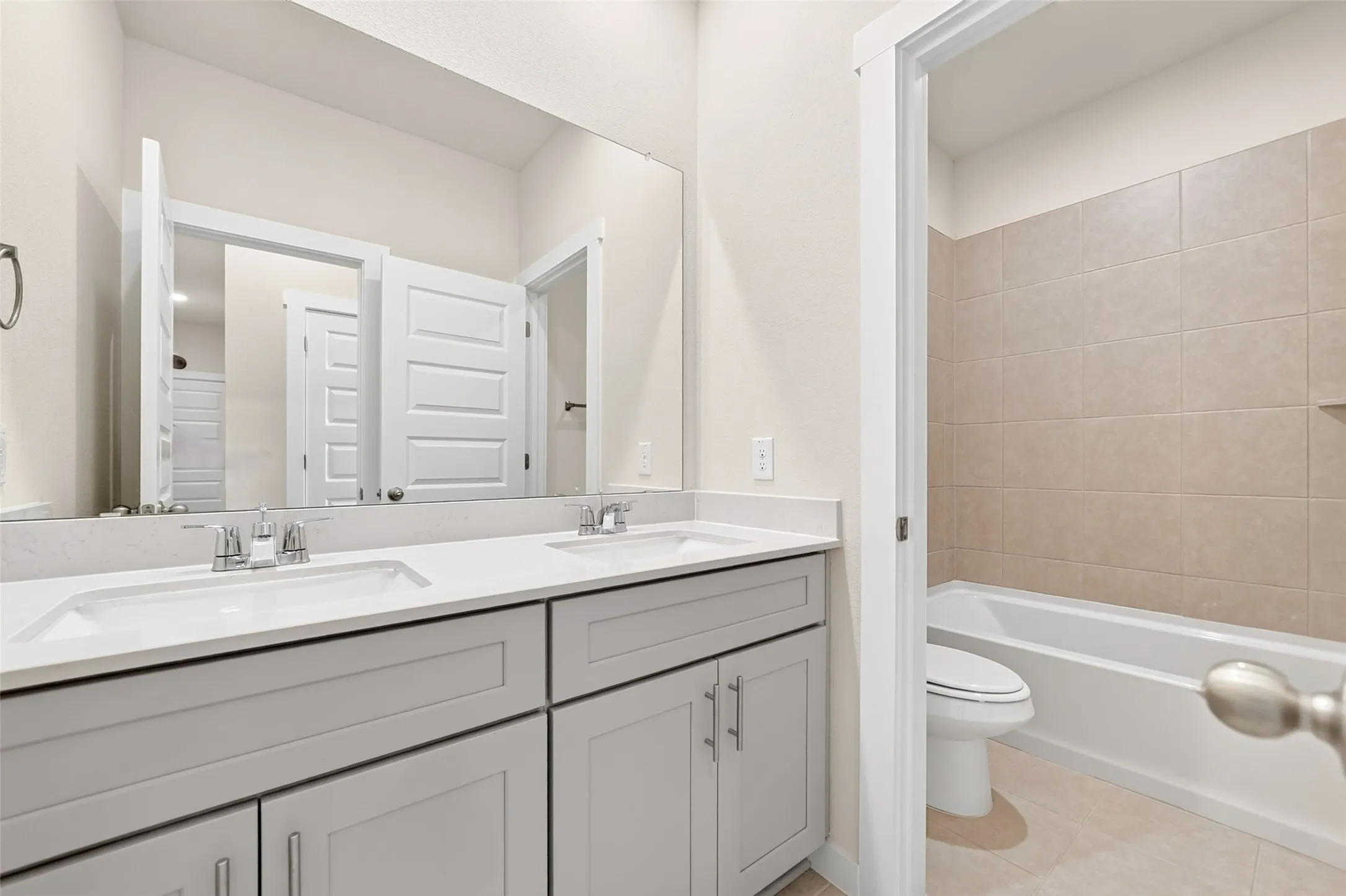 Single Family Residence For Sale in Kaufman County , 3516 Hank Drive, Heartland, Texas 75126, 4 Bedroom, 2 Bathroom, 2 Garage spaces, 1,590 Sqft, built in 2026, New Construction - Incomplete, mls#21255392, Real Estate Agent in Heartland, Homes For Sale in Kaufman county, Homes For Sale in Heartland, Realtor in Heartland Texas, Real Estate Brokerage Independent Realty Texas, Luminita Cordes Realtor