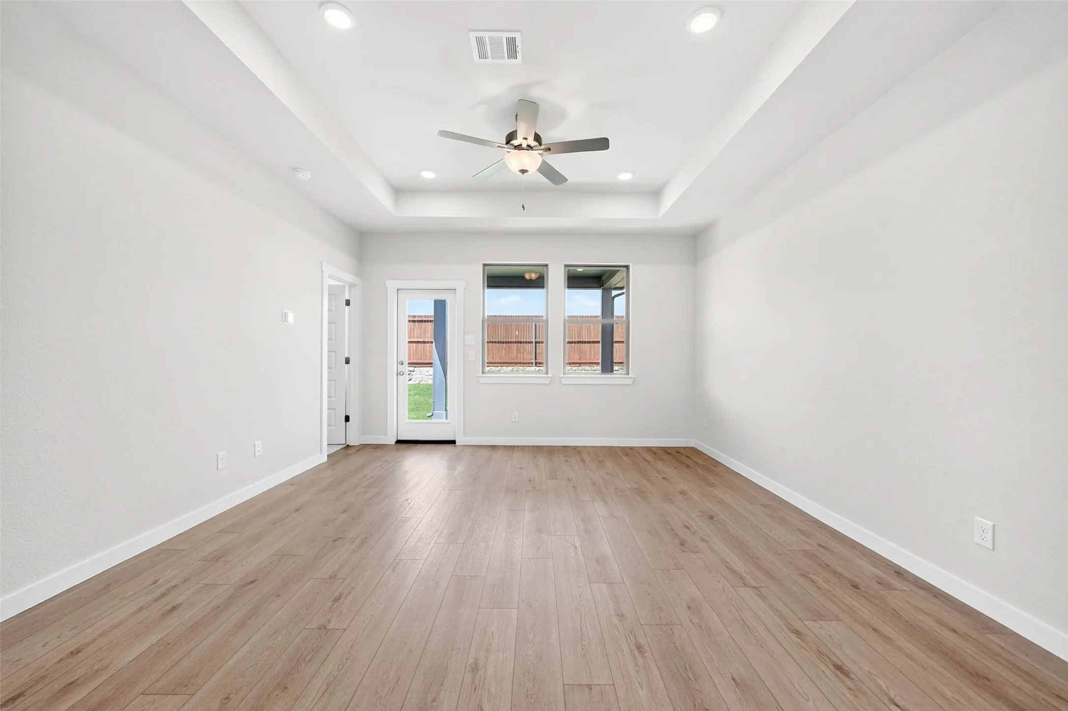 Single Family Residence For Sale in Kaufman County , 3516 Hank Drive, Heartland, Texas 75126, 4 Bedroom, 2 Bathroom, 2 Garage spaces, 1,590 Sqft, built in 2026, New Construction - Incomplete, mls#21255392, Real Estate Agent in Heartland, Homes For Sale in Kaufman county, Homes For Sale in Heartland, Realtor in Heartland Texas, Real Estate Brokerage Independent Realty Texas, Luminita Cordes Realtor