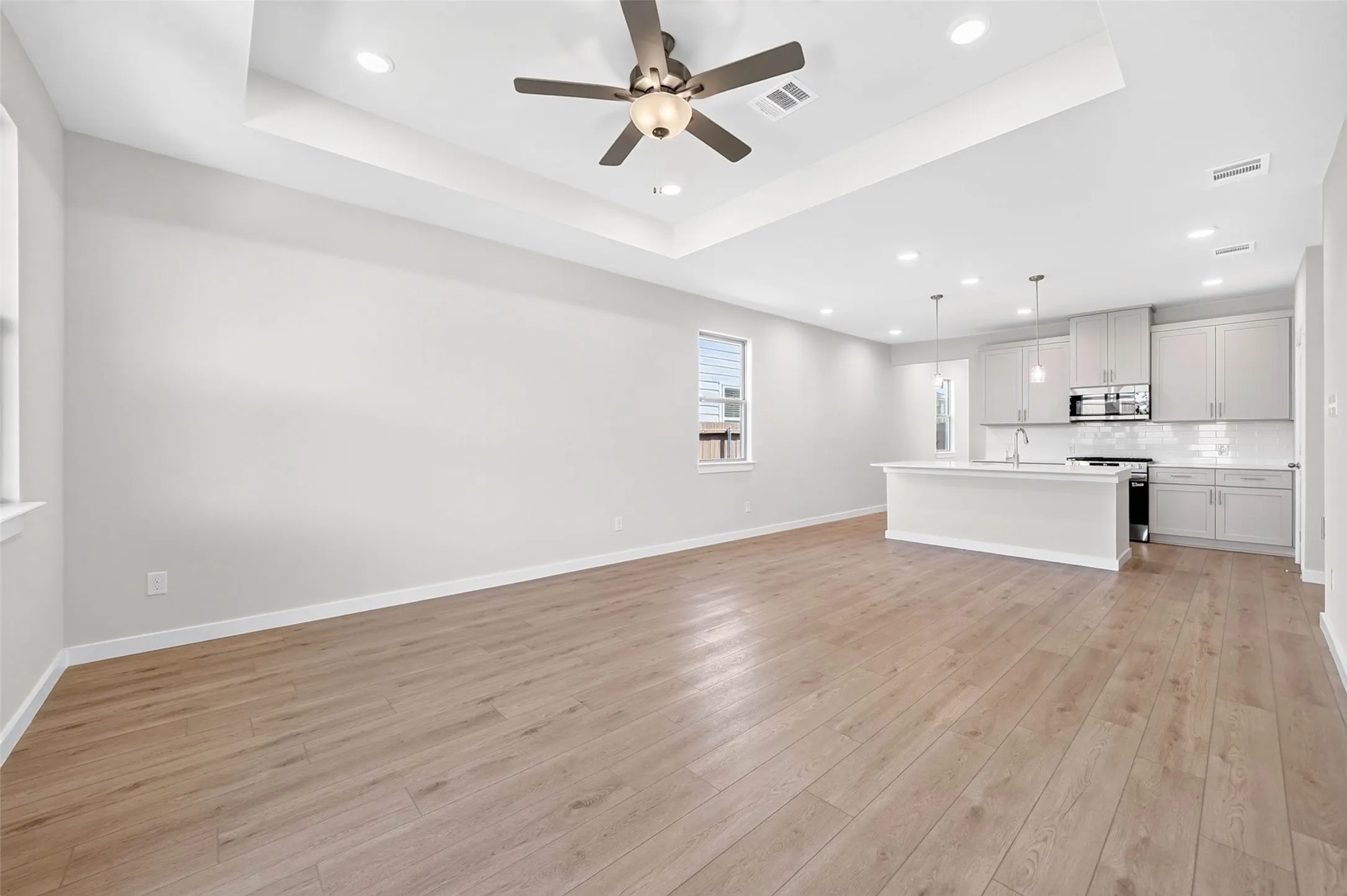 Single Family Residence For Sale in Kaufman County , 3516 Hank Drive, Heartland, Texas 75126, 4 Bedroom, 2 Bathroom, 2 Garage spaces, 1,590 Sqft, built in 2026, New Construction - Incomplete, mls#21255392, Real Estate Agent in Heartland, Homes For Sale in Kaufman county, Homes For Sale in Heartland, Realtor in Heartland Texas, Real Estate Brokerage Independent Realty Texas, Luminita Cordes Realtor