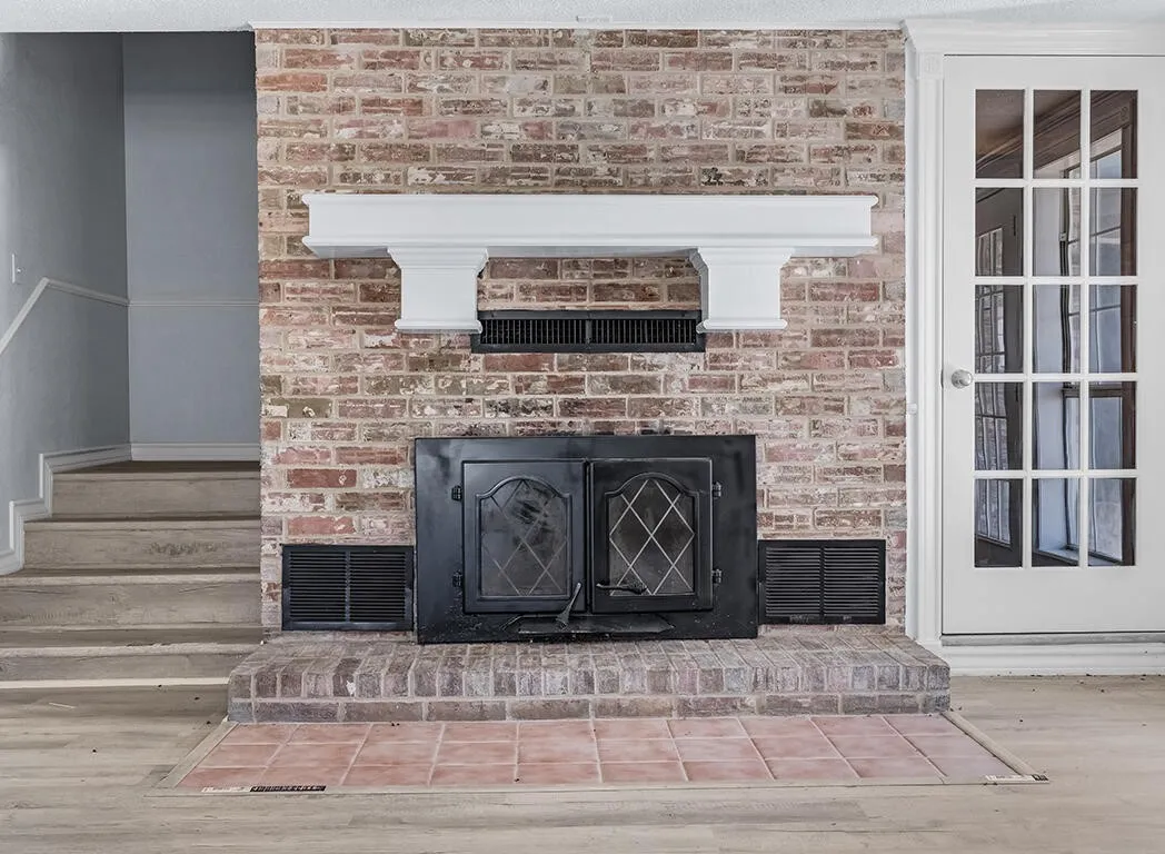Single Family Residence For Sale in Bowie County , 2607 Lonnie Lane, Texarkana, Texas 75501, 5 Bedroom, 3 Bathroom, 2 Garage spaces, 4,305 Sqft, built in 1992, mls#21235911, Real Estate Agent in Texarkana, Homes For Sale in Bowie county, Homes For Sale in Texarkana, Realtor in Texarkana Texas, Real Estate Brokerage Independent Realty Texas, Luminita Cordes Realtor