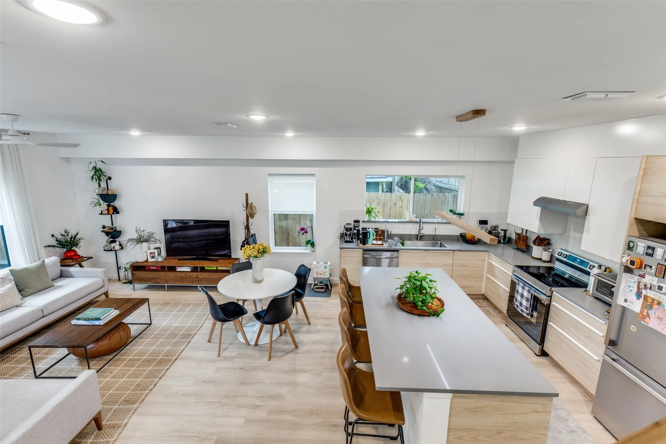 Single Family Residence For Sale in Hunt County , 3308 Houston Street, Greenville, Texas 75401, 4 Bedroom, 3 Bathroom, 2 Garage spaces, 1,970 Sqft, built in 2024, mls#21253461, Real Estate Agent in Greenville, Homes For Sale in Hunt county, Homes For Sale in Greenville, Realtor in Greenville Texas, Real Estate Brokerage Independent Realty Texas, Luminita Cordes Realtor
