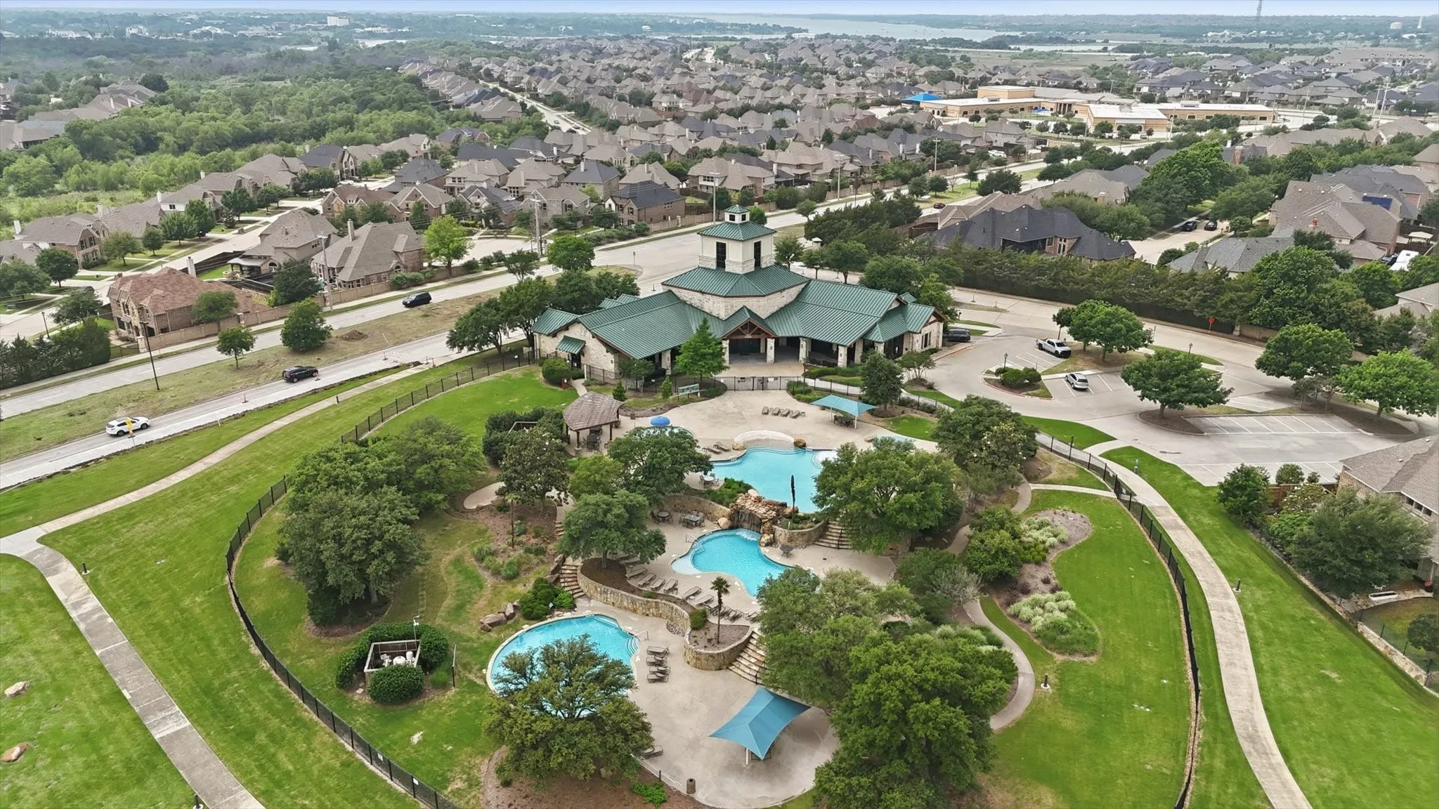 Single Family Residence For Sale in Denton County , 1123 Chestnut Drive, Frisco, Texas 75036, 5 Bedroom, 5 Bathroom, 2 Garage spaces, 3,675 Sqft, built in 2011, Preowned, mls#21252868, Real Estate Agent in Frisco, Homes For Sale in Denton county, Homes For Sale in Frisco, Realtor in Frisco Texas, Real Estate Brokerage Independent Realty Texas, Luminita Cordes Realtor