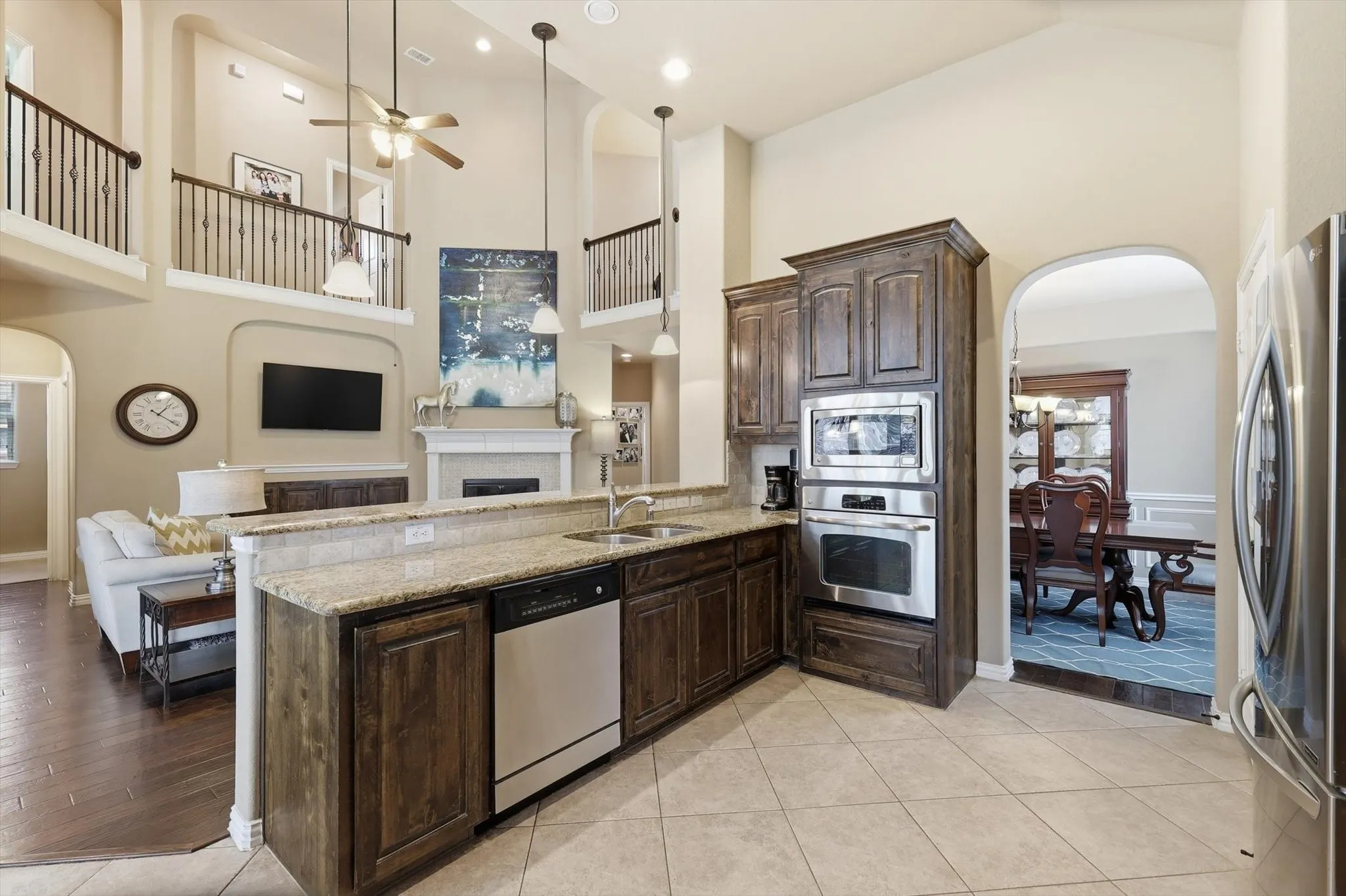 Single Family Residence For Sale in Denton County , 1123 Chestnut Drive, Frisco, Texas 75036, 5 Bedroom, 5 Bathroom, 2 Garage spaces, 3,675 Sqft, built in 2011, Preowned, mls#21252868, Real Estate Agent in Frisco, Homes For Sale in Denton county, Homes For Sale in Frisco, Realtor in Frisco Texas, Real Estate Brokerage Independent Realty Texas, Luminita Cordes Realtor