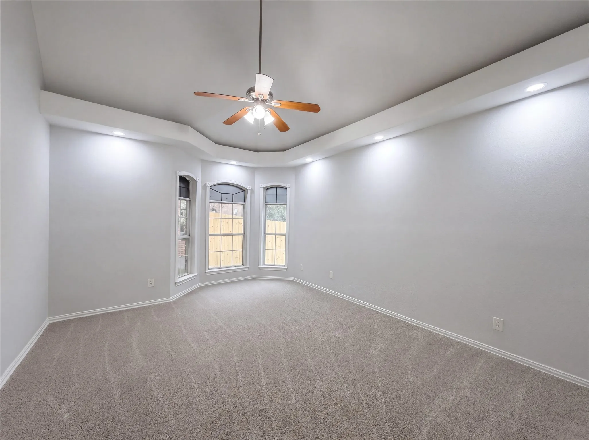 Single Family Residence For Sale in Dallas County , 7707 Windmere Court, Irving, Texas 75063, 3 Bedroom, 3 Bathroom, 2 Garage spaces, 2,031 Sqft, built in 1987, Preowned, mls#21255415, Real Estate Agent in Irving, Homes For Sale in Dallas county, Homes For Sale in Irving, Realtor in Irving Texas, Real Estate Brokerage Independent Realty Texas, Luminita Cordes Realtor
