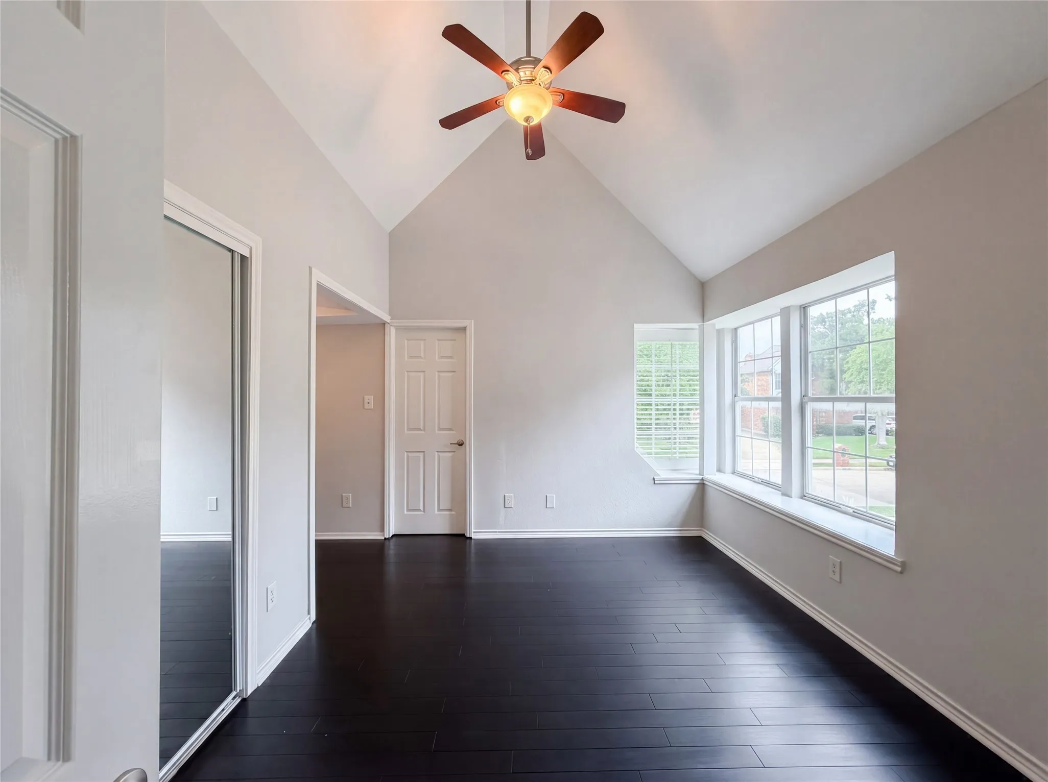 Single Family Residence For Sale in Dallas County , 7707 Windmere Court, Irving, Texas 75063, 3 Bedroom, 3 Bathroom, 2 Garage spaces, 2,031 Sqft, built in 1987, Preowned, mls#21255415, Real Estate Agent in Irving, Homes For Sale in Dallas county, Homes For Sale in Irving, Realtor in Irving Texas, Real Estate Brokerage Independent Realty Texas, Luminita Cordes Realtor